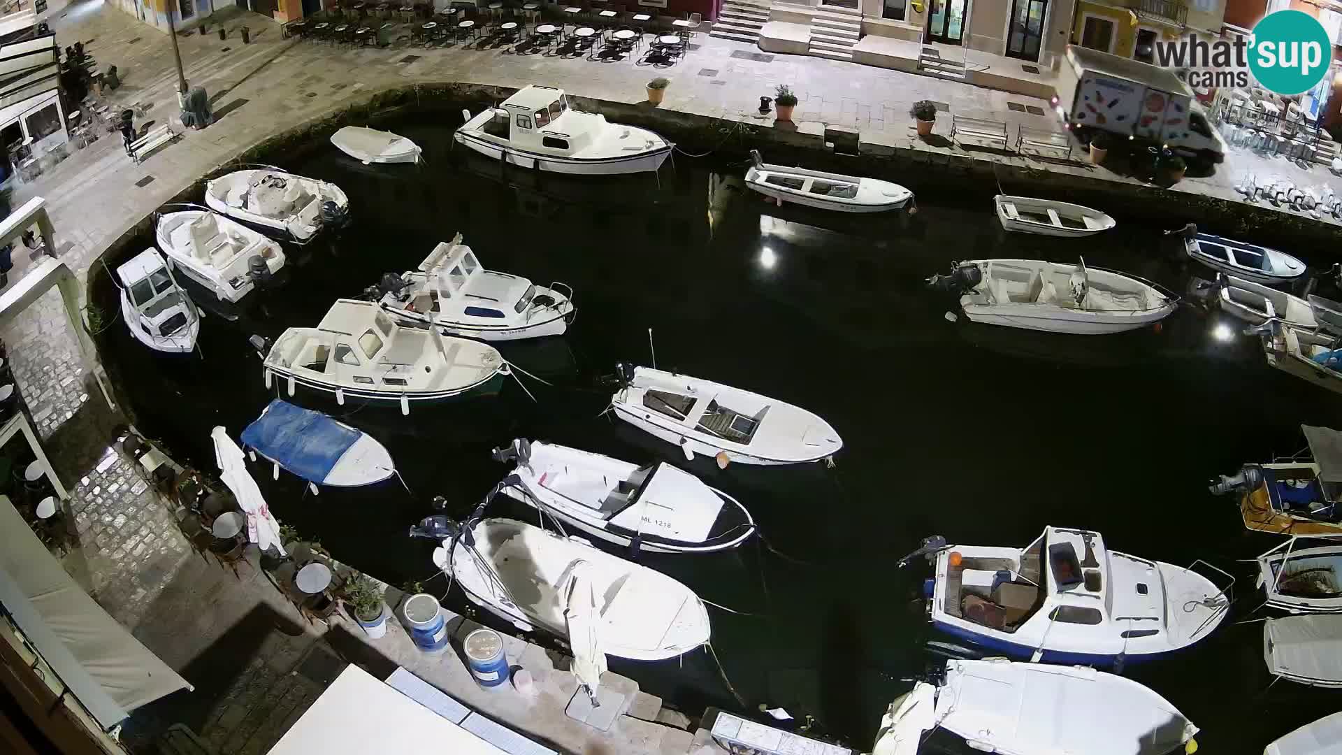 Veli Lošinj web kamera – trgič