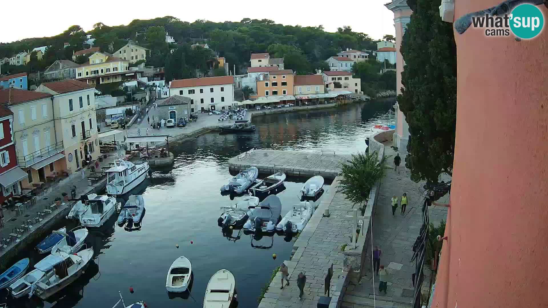 Veli Lošinj web kamera – trgič