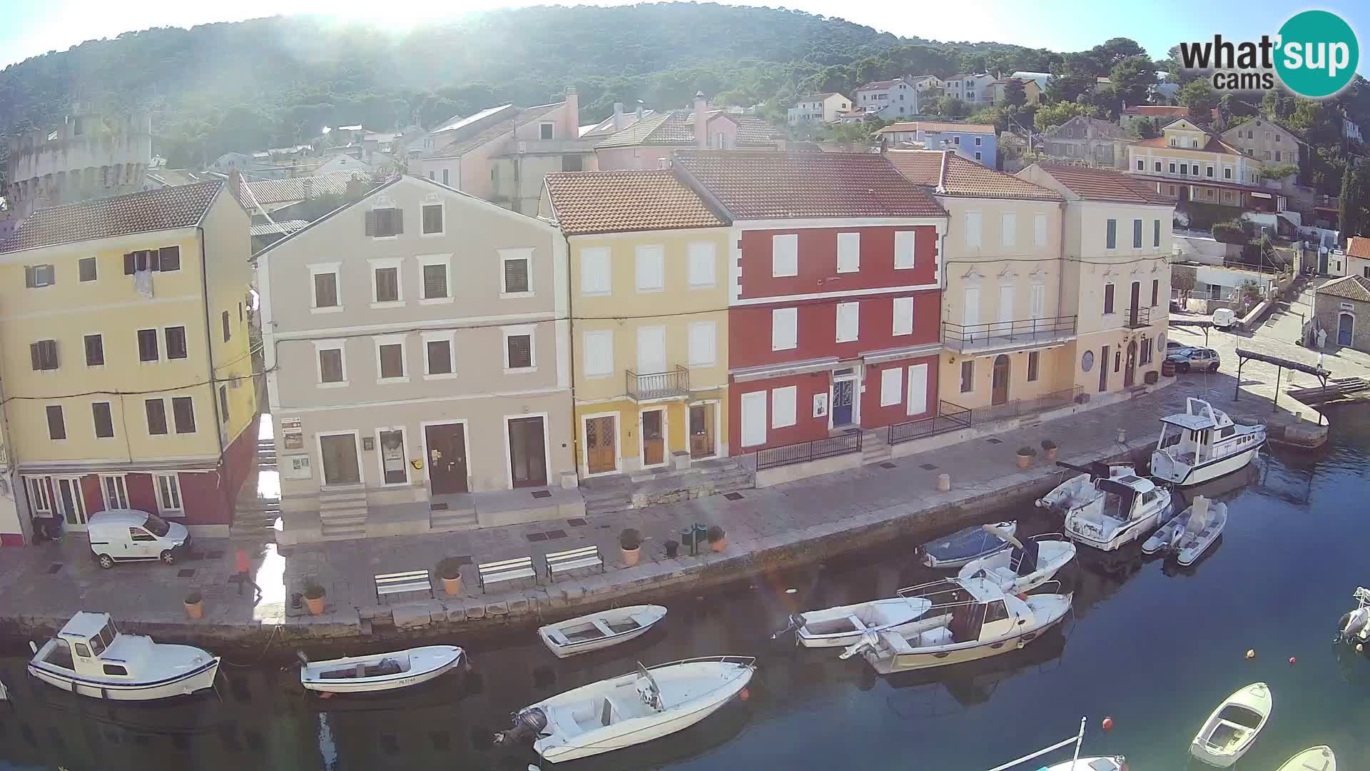 Veli Lošinj web kamera – trgič