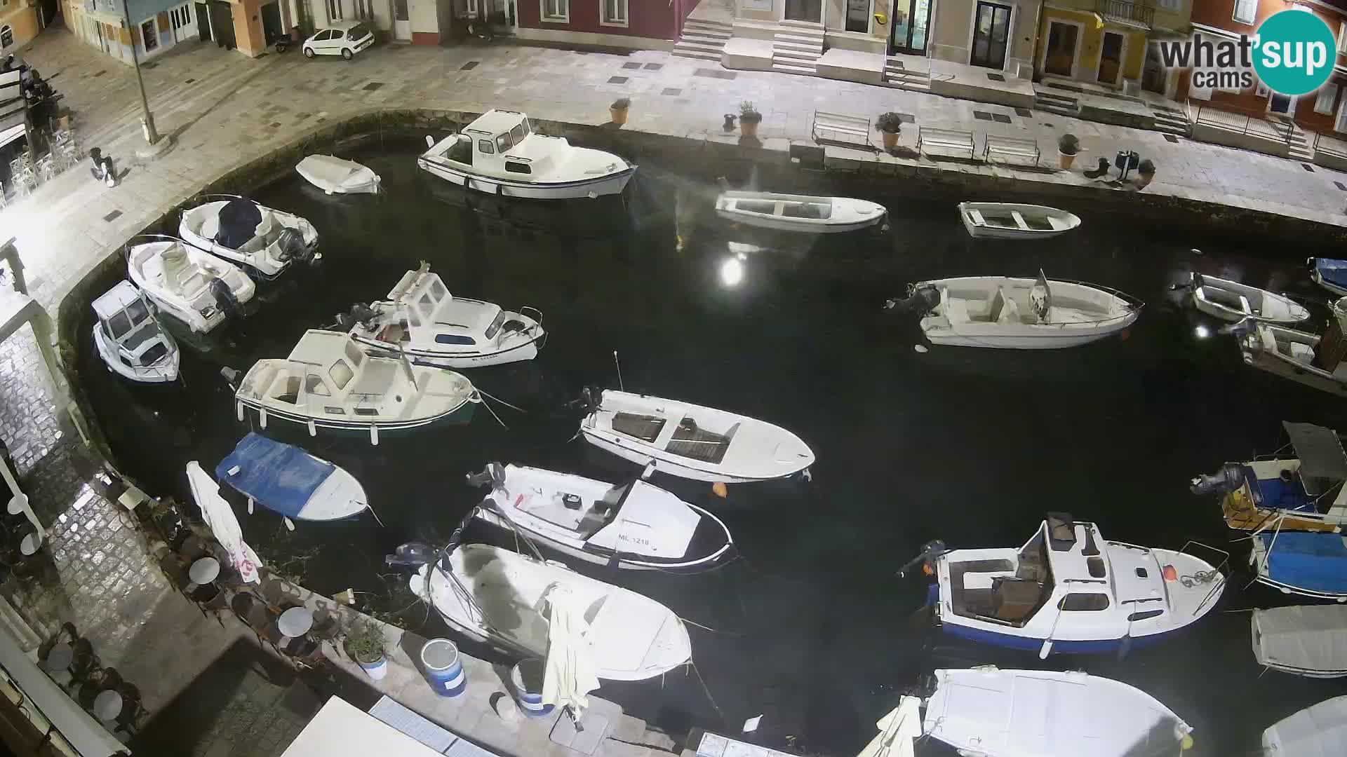 Veli Lošinj web kamera – trgič