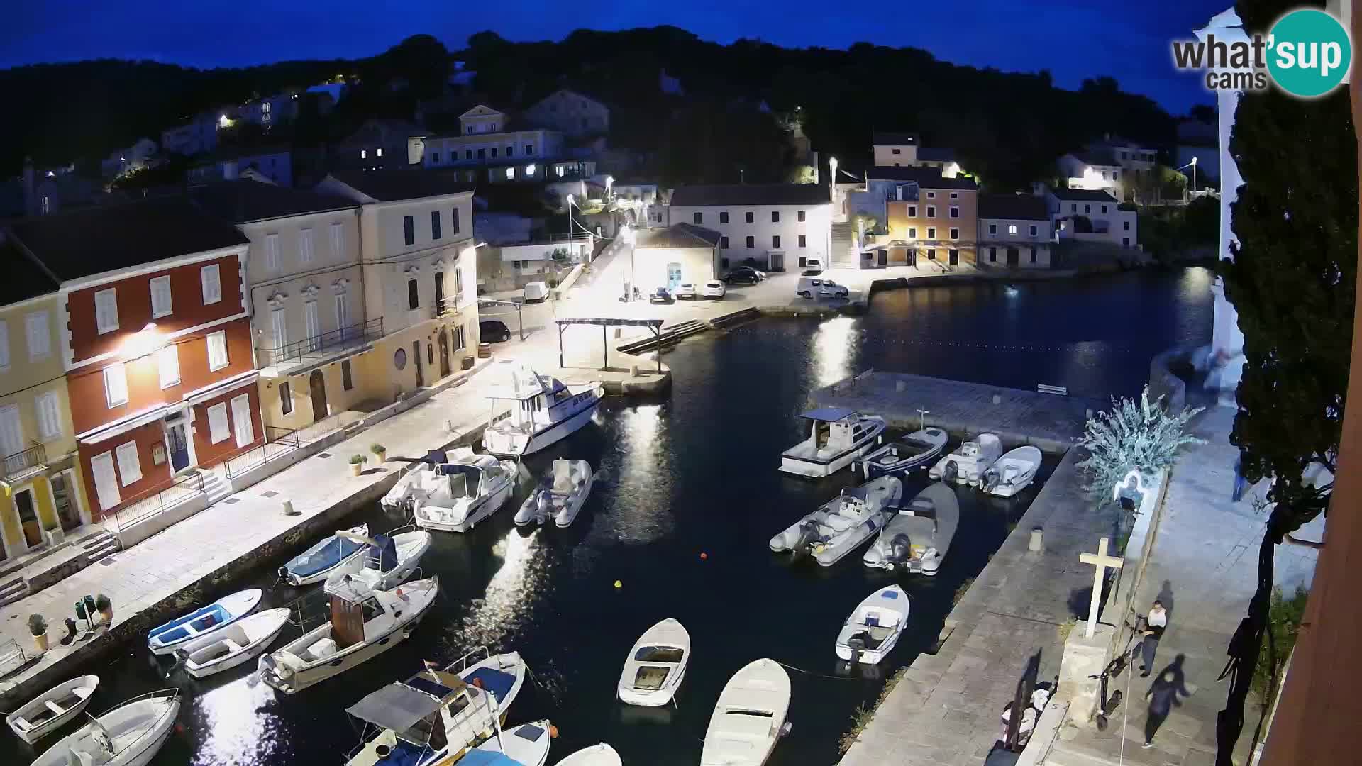 Veli Lošinj spletna kamera – trg