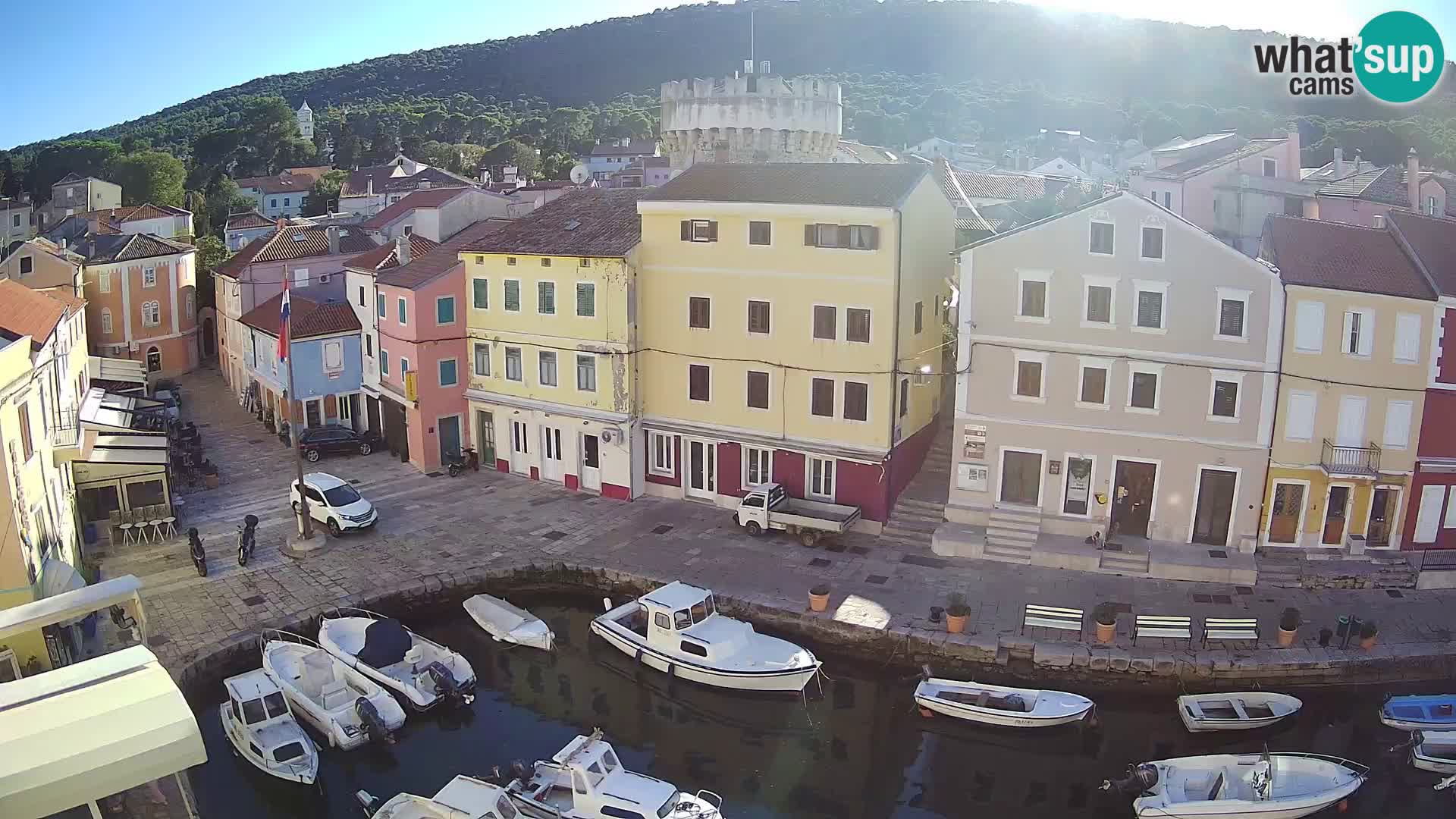Veli Lošinj web kamera – trgič