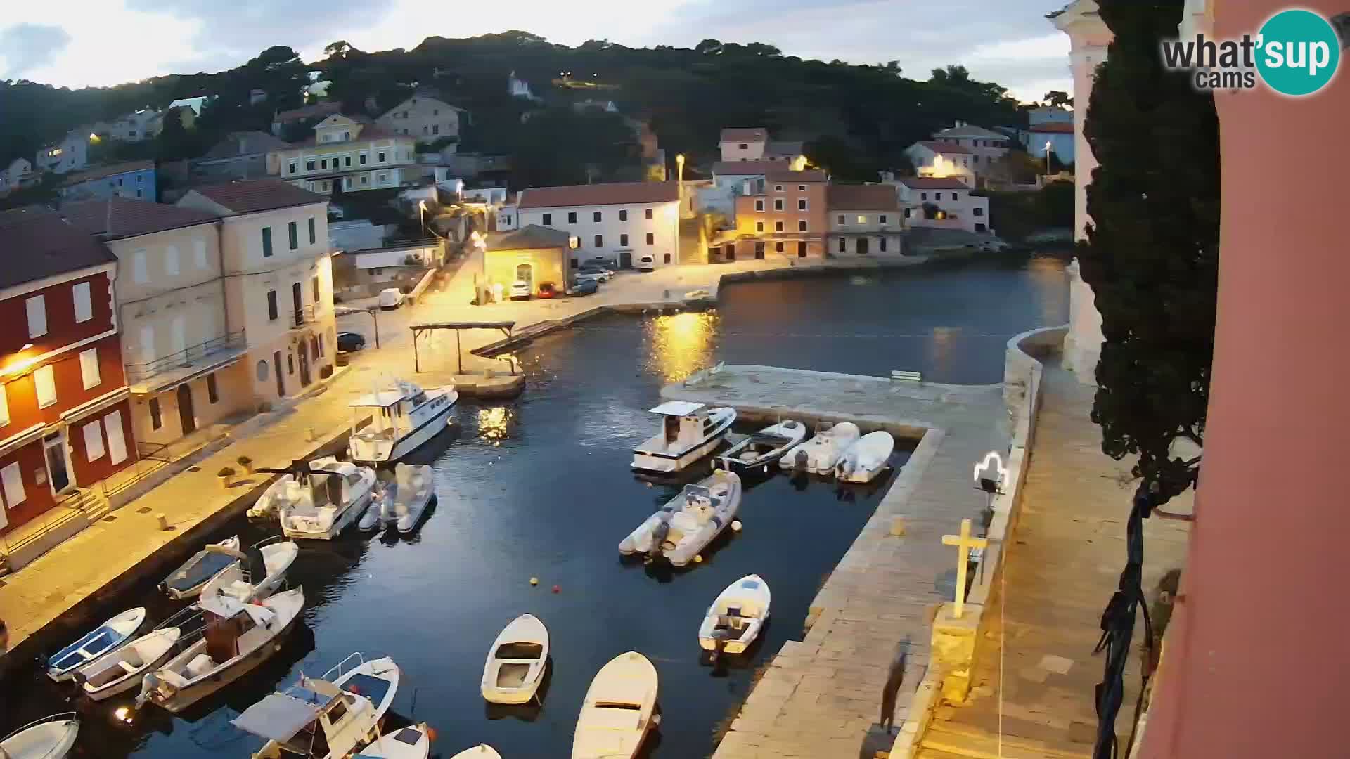 Veli Lošinj livecam – Carre