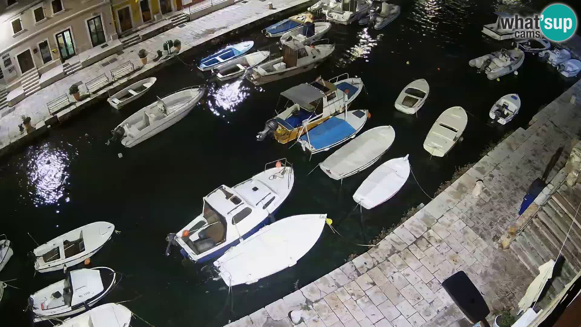 Veli Lošinj web kamera – trgič