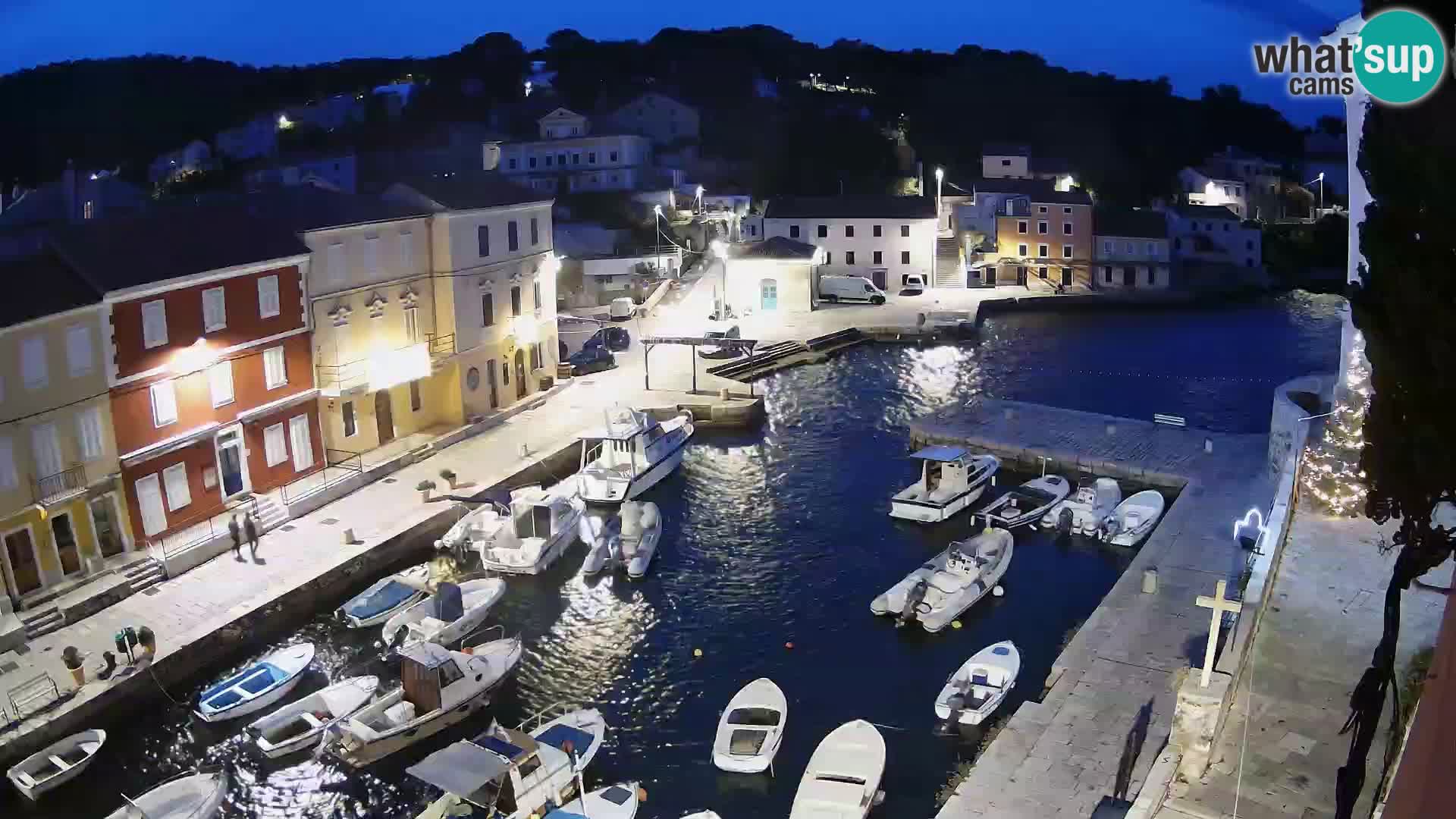 Veli Lošinj web kamera – trgič