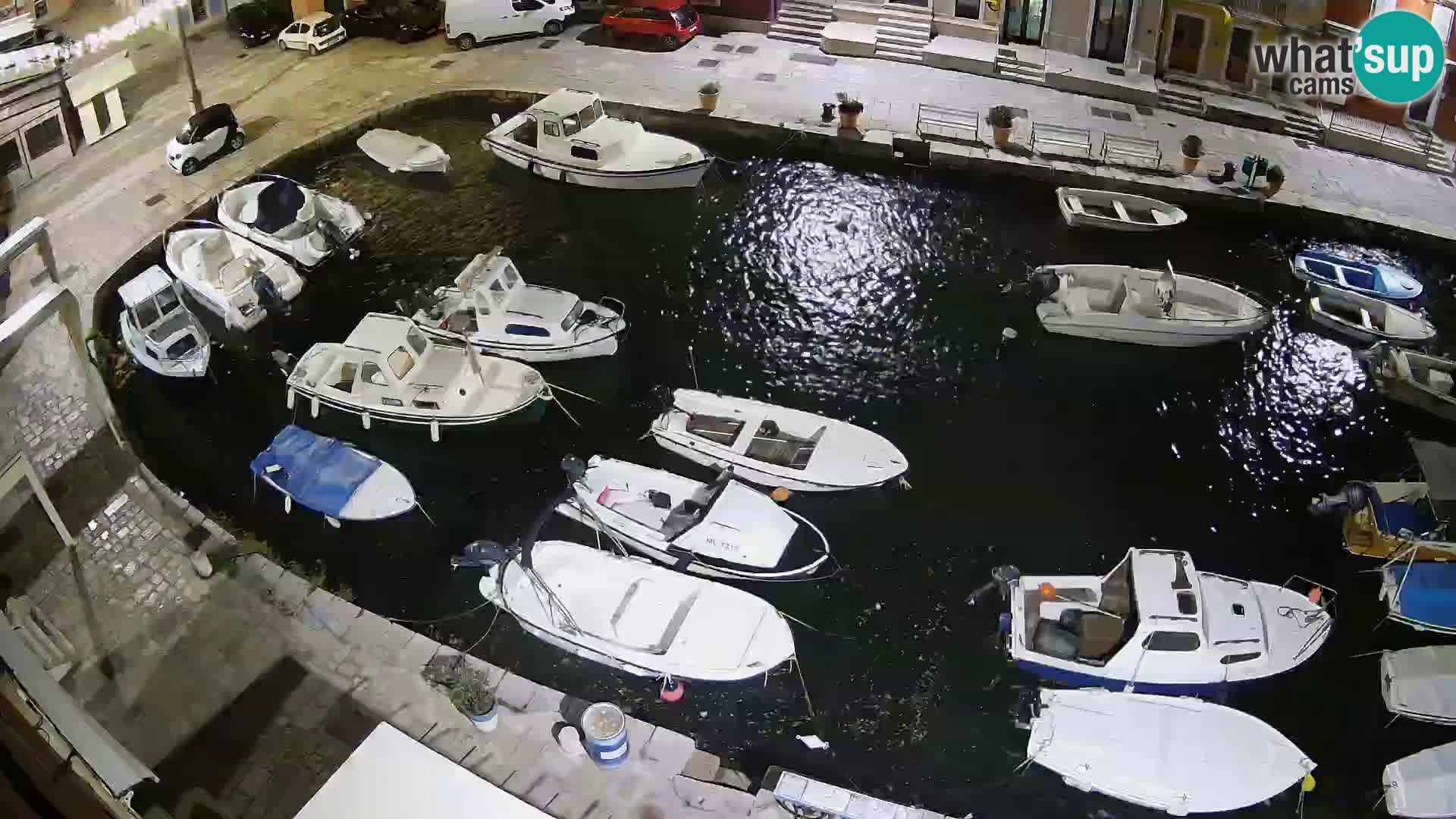 Veli Lošinj spletna kamera – trg