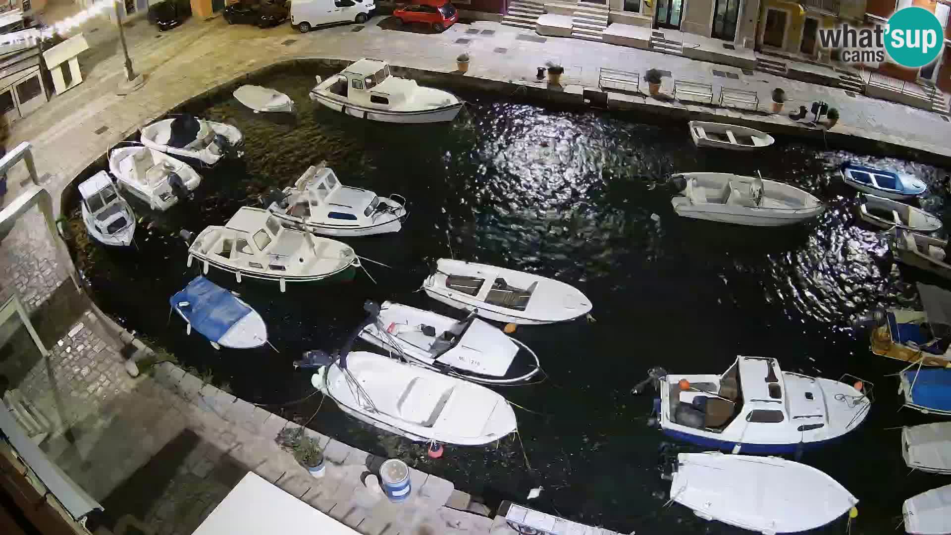 Veli Lošinj web kamera – trgič