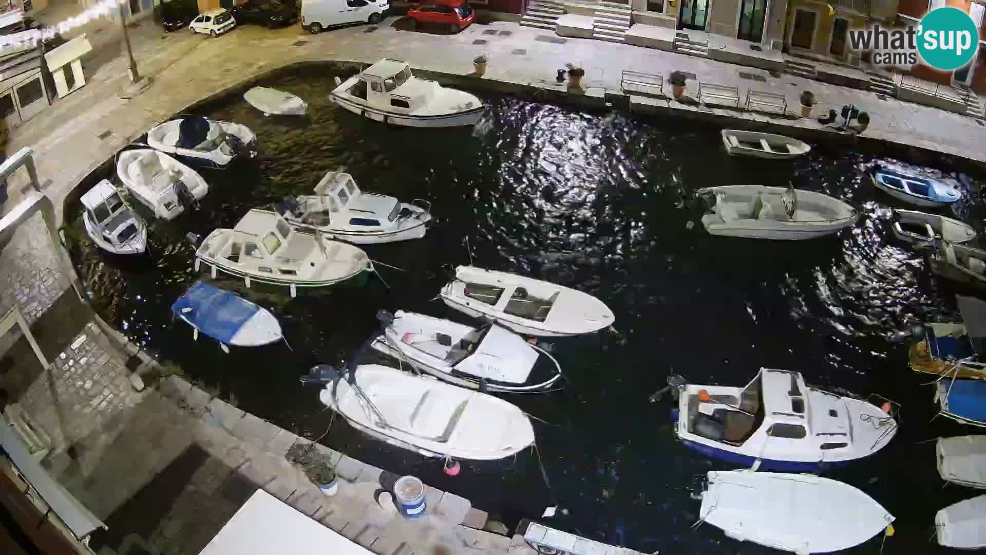 Veli Lošinj spletna kamera – trg