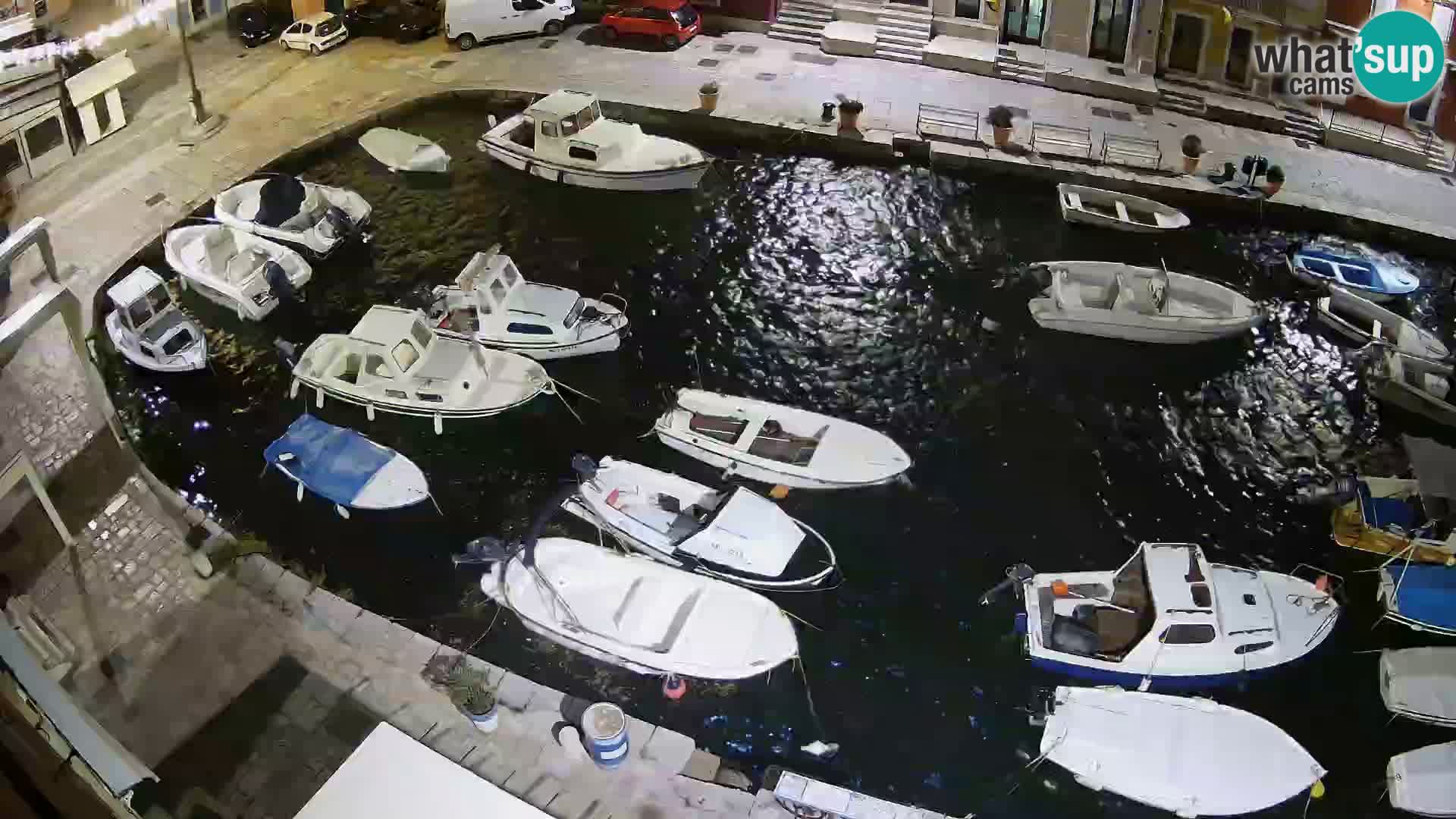 Veli Lošinj spletna kamera – trg