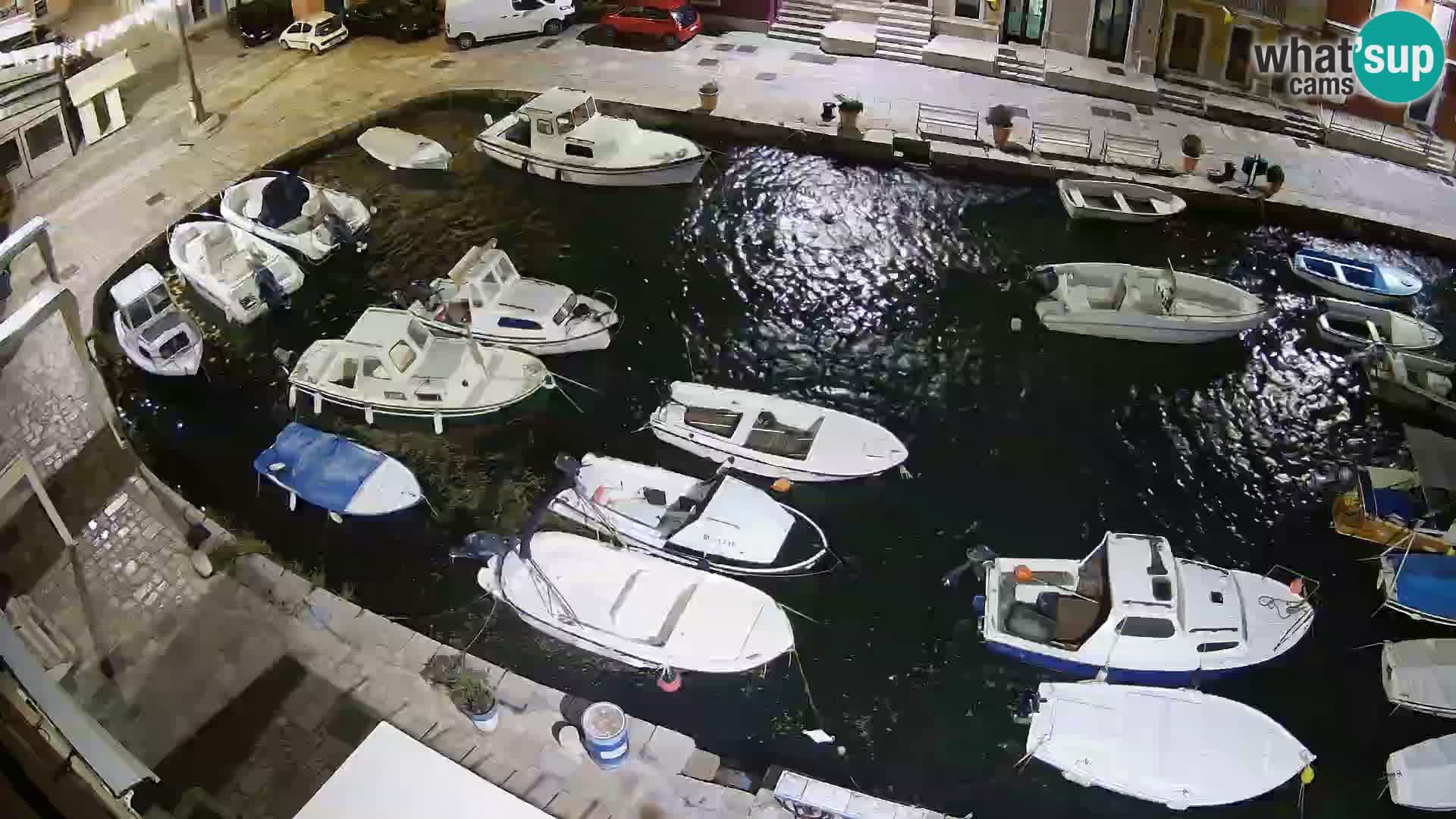 Veli Lošinj spletna kamera – trg