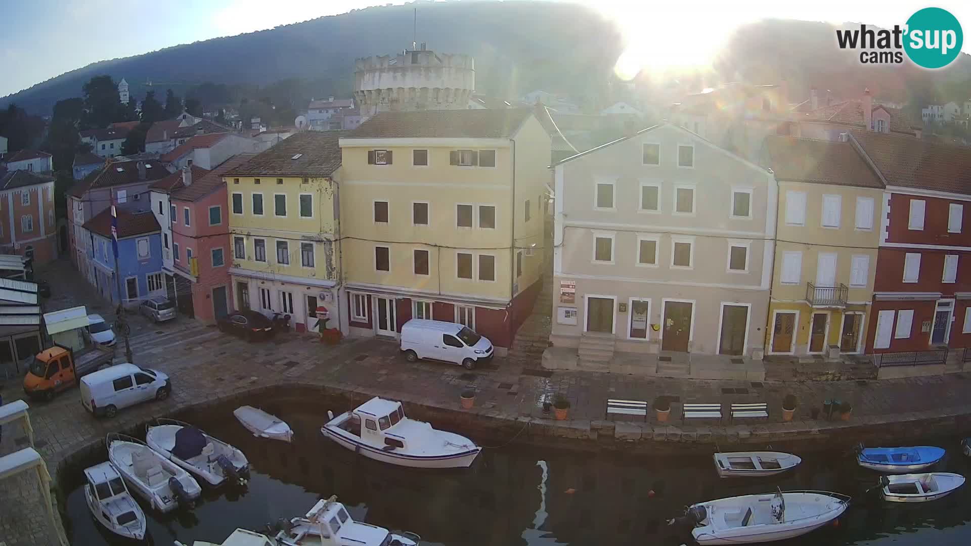 Veli Lošinj web kamera – trgič