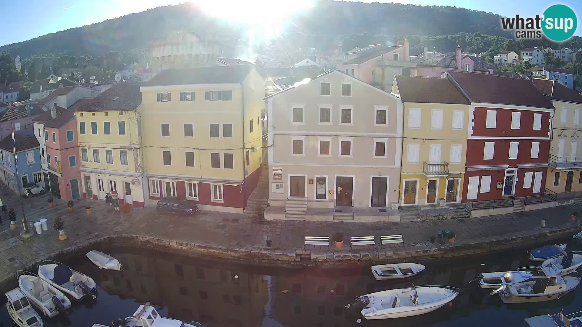 Veli Lošinj web kamera – trgič