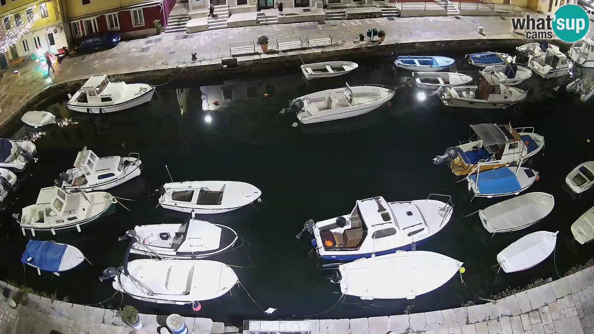 Veli Lošinj web kamera – trgič