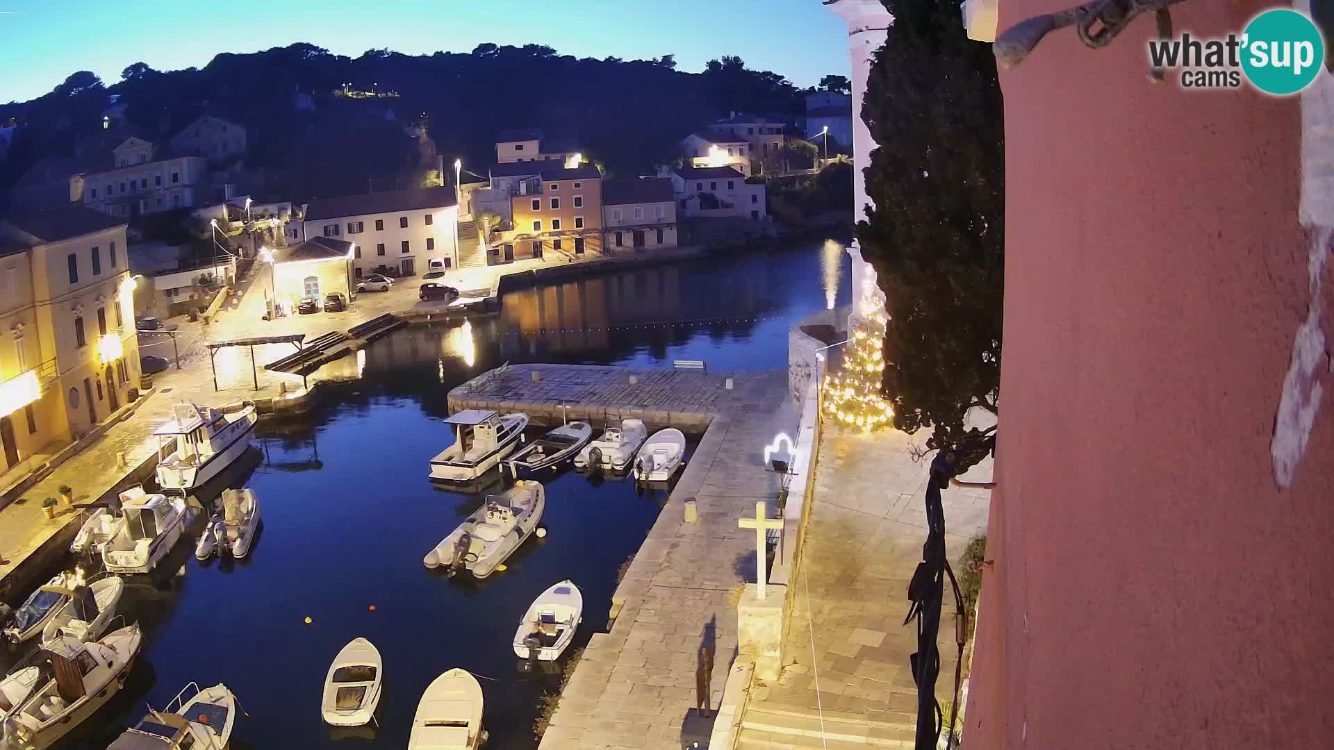 Veli Lošinj web kamera – trgič