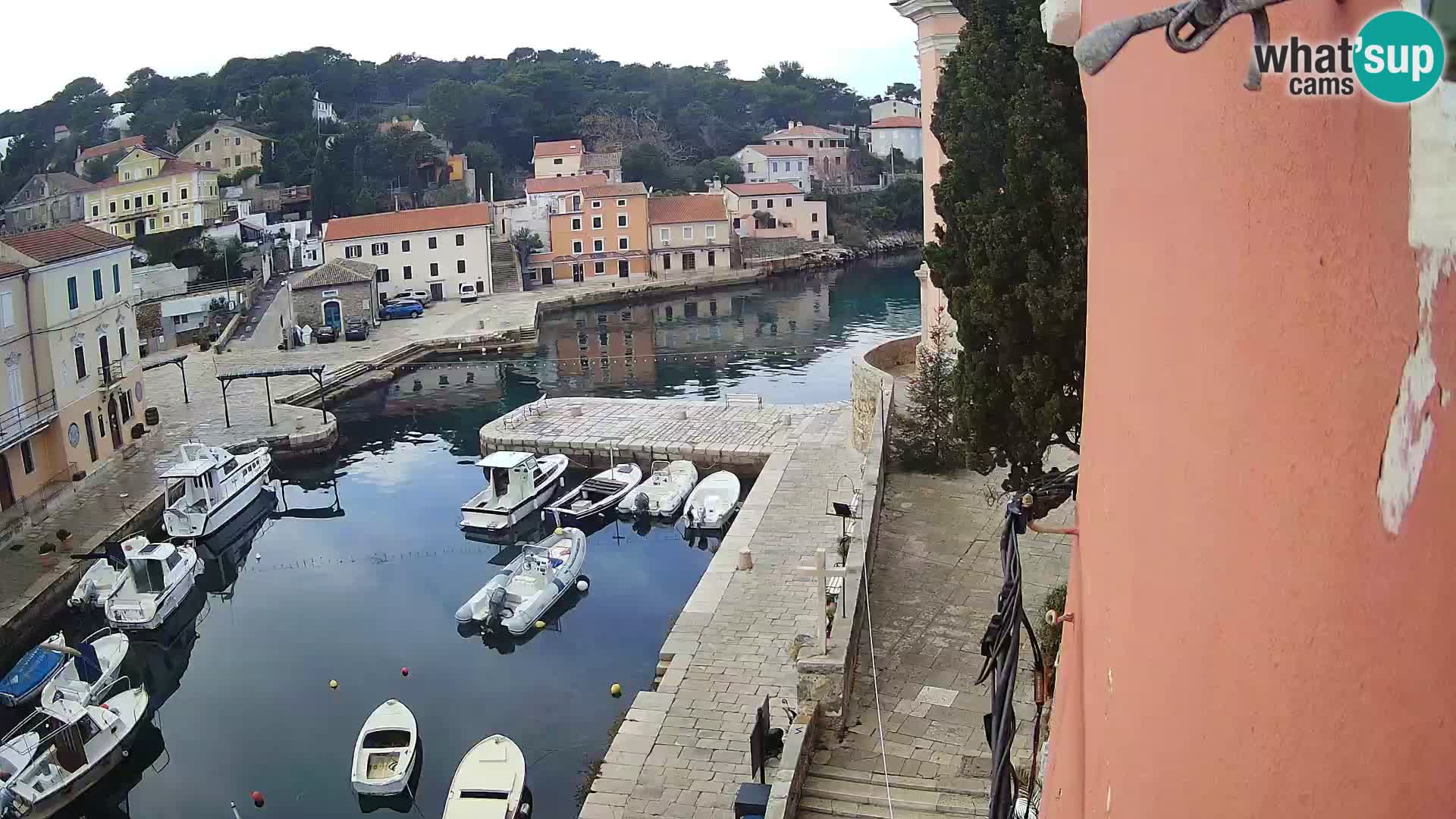 Veli Lošinj spletna kamera – trg