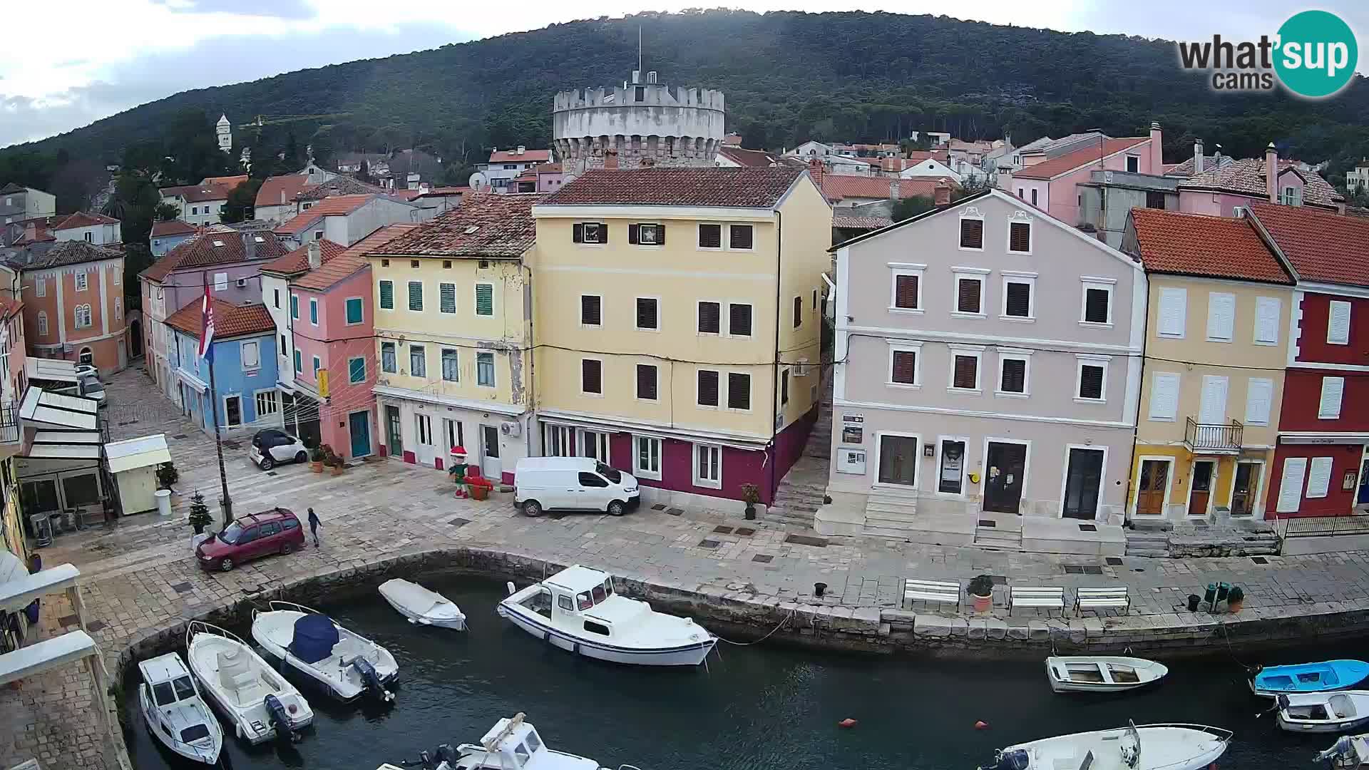 Veli Lošinj spletna kamera – trg