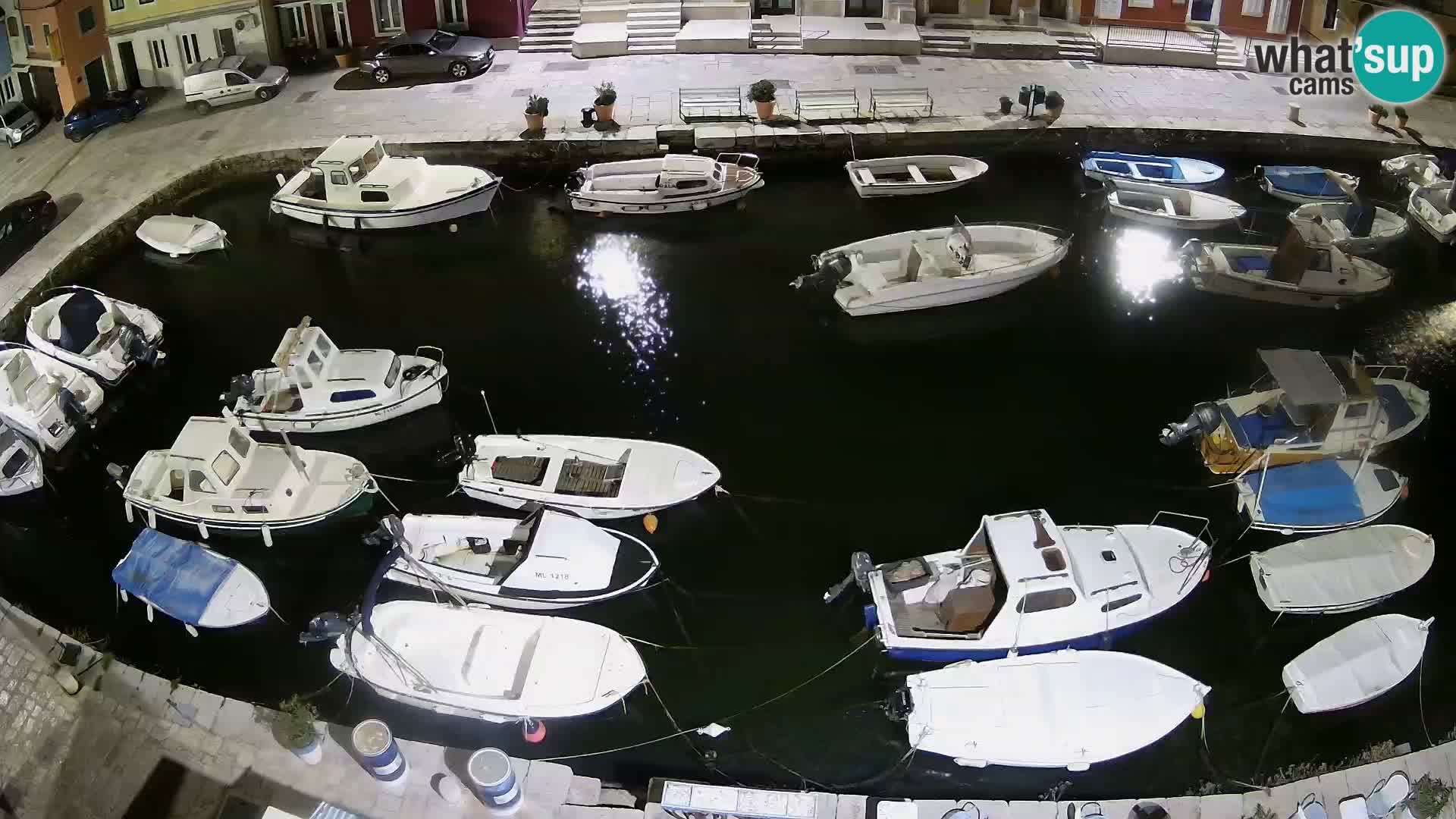 Veli Lošinj web kamera – trgič