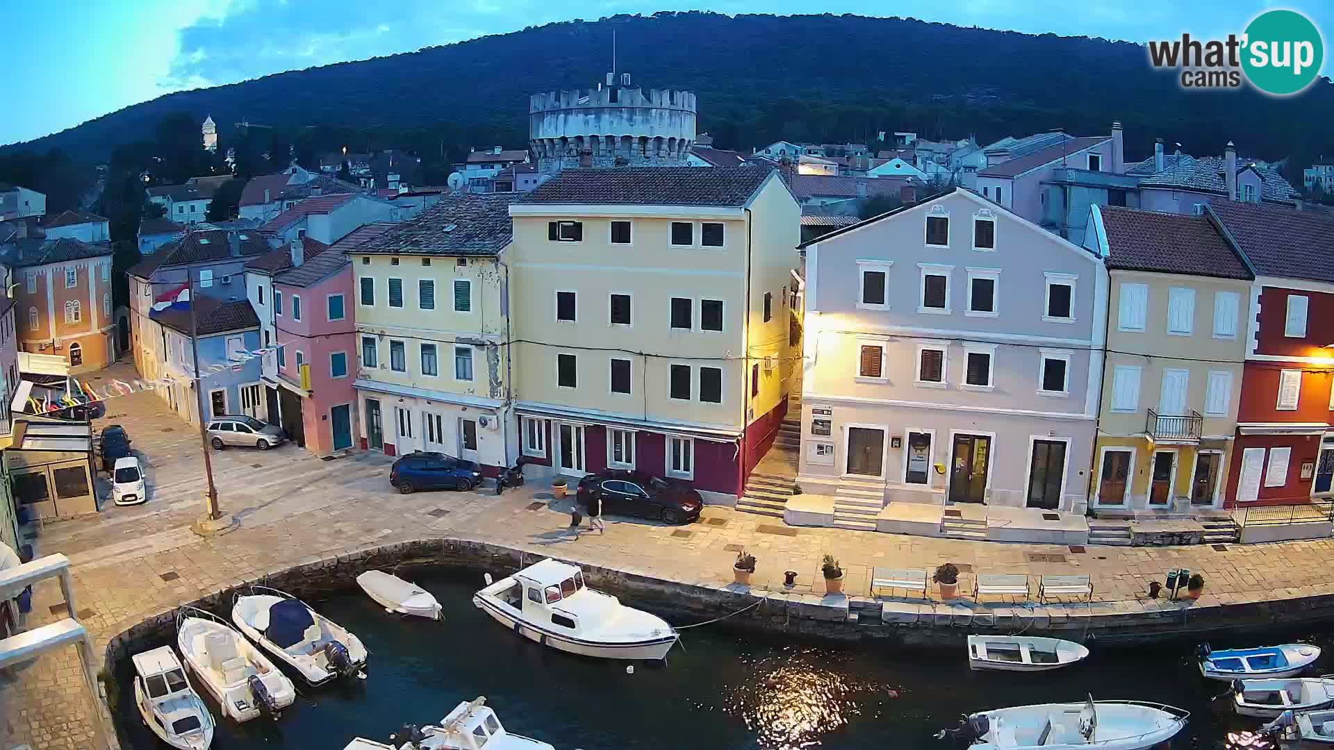 Veli Lošinj web kamera – trgič