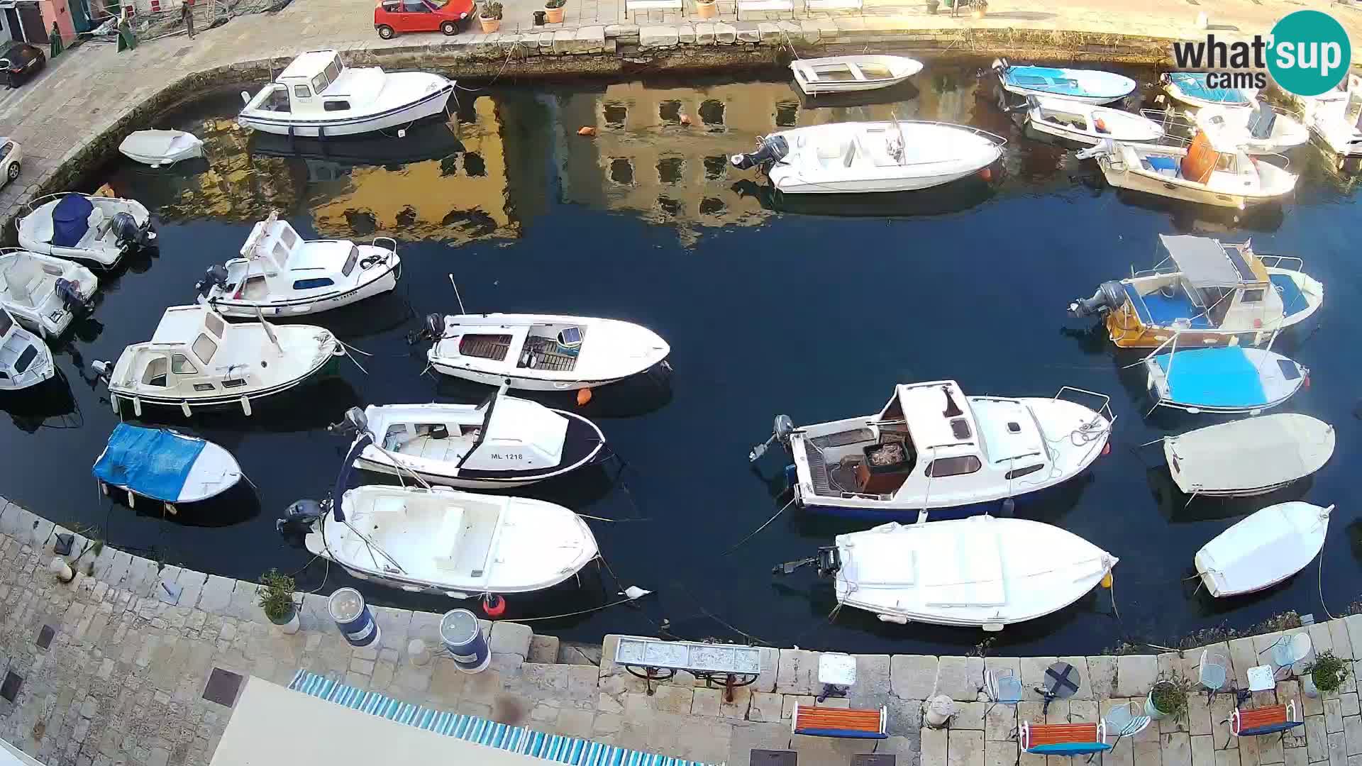 Veli Lošinj web kamera – trgič