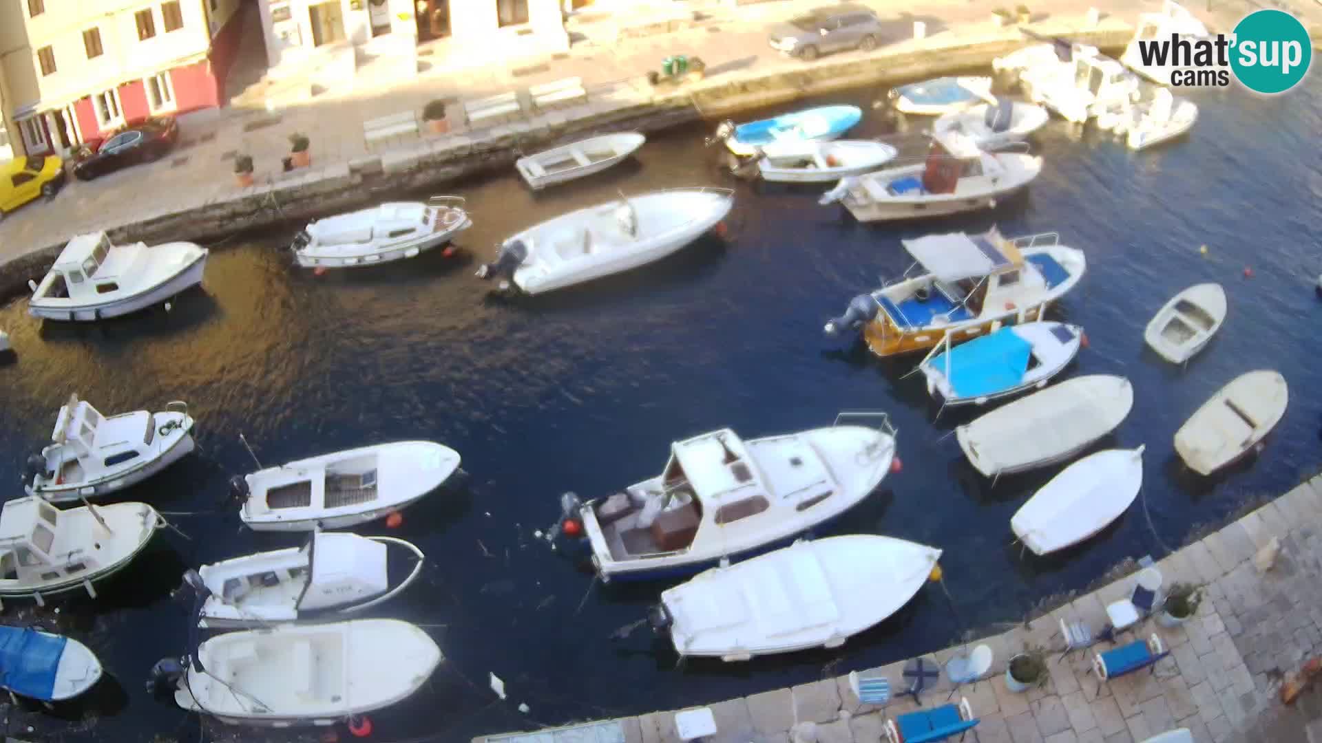 Veli Lošinj spletna kamera – trg