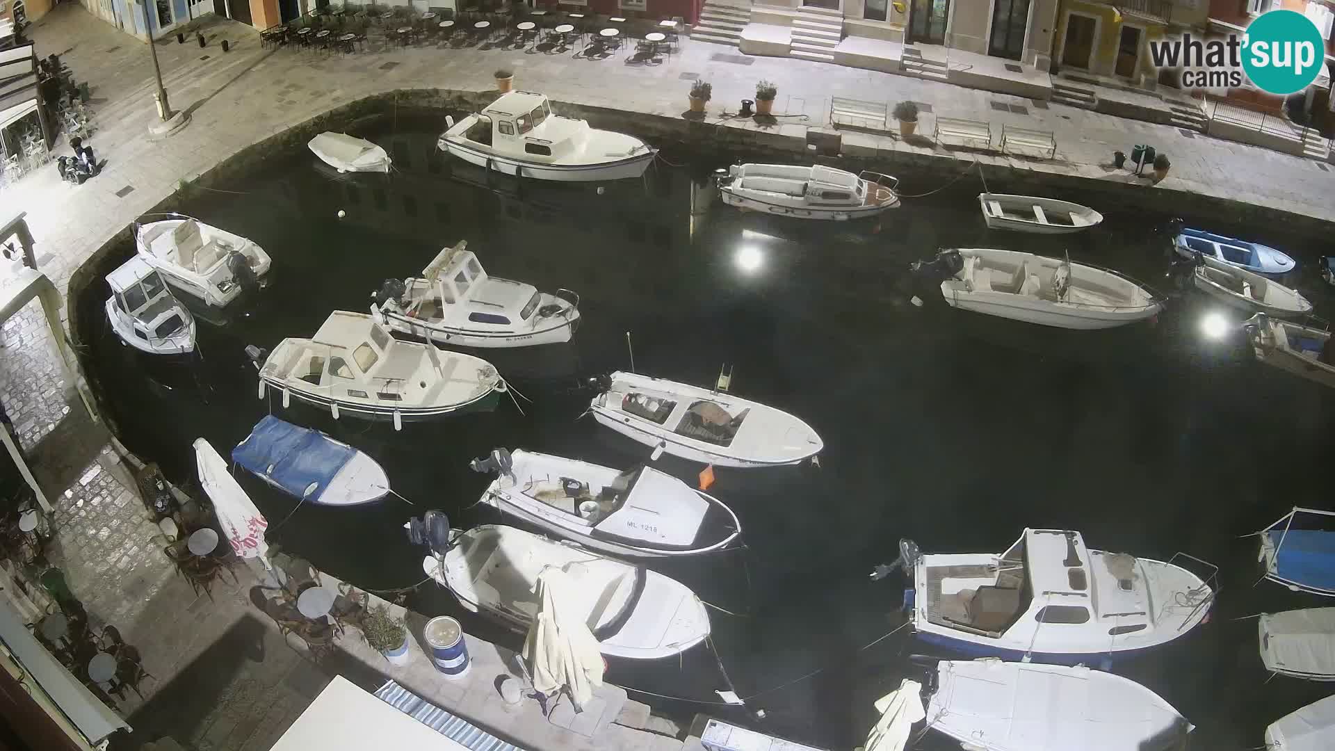 Veli Lošinj spletna kamera – trg