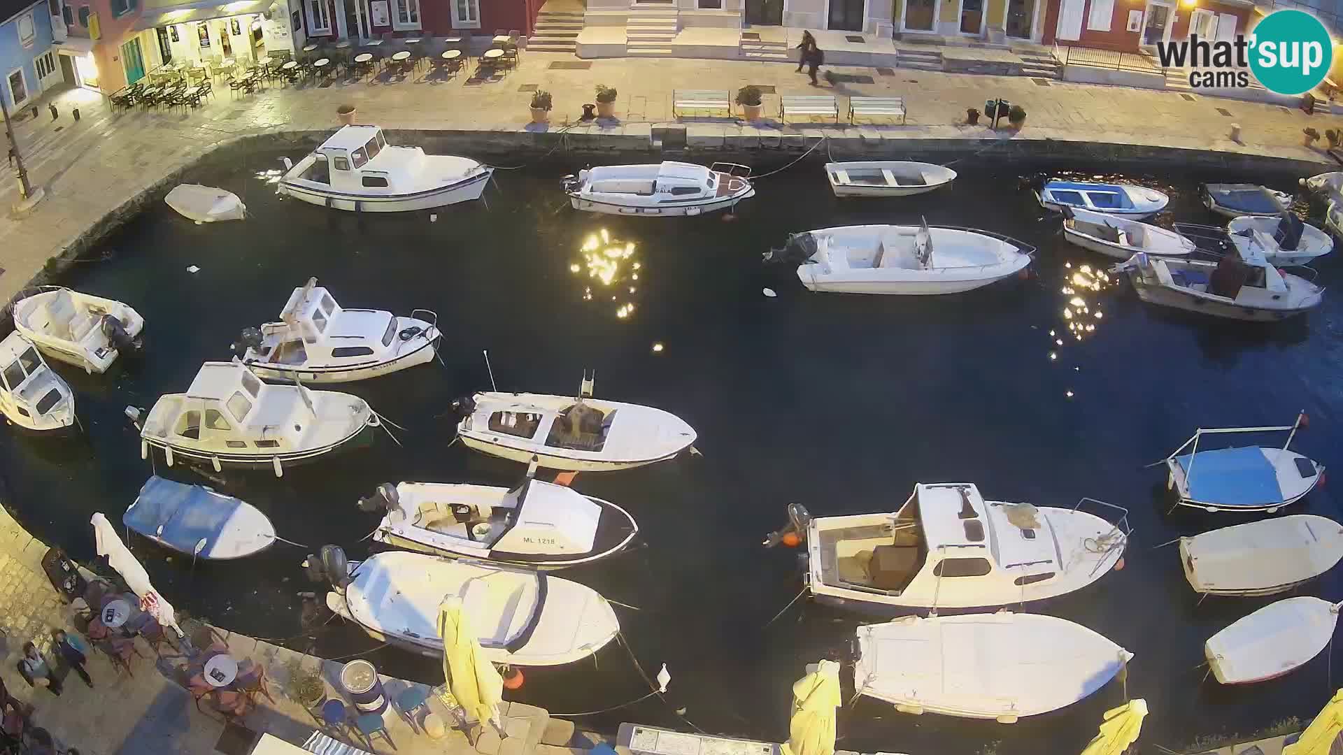 Veli Lošinj web kamera – trgič