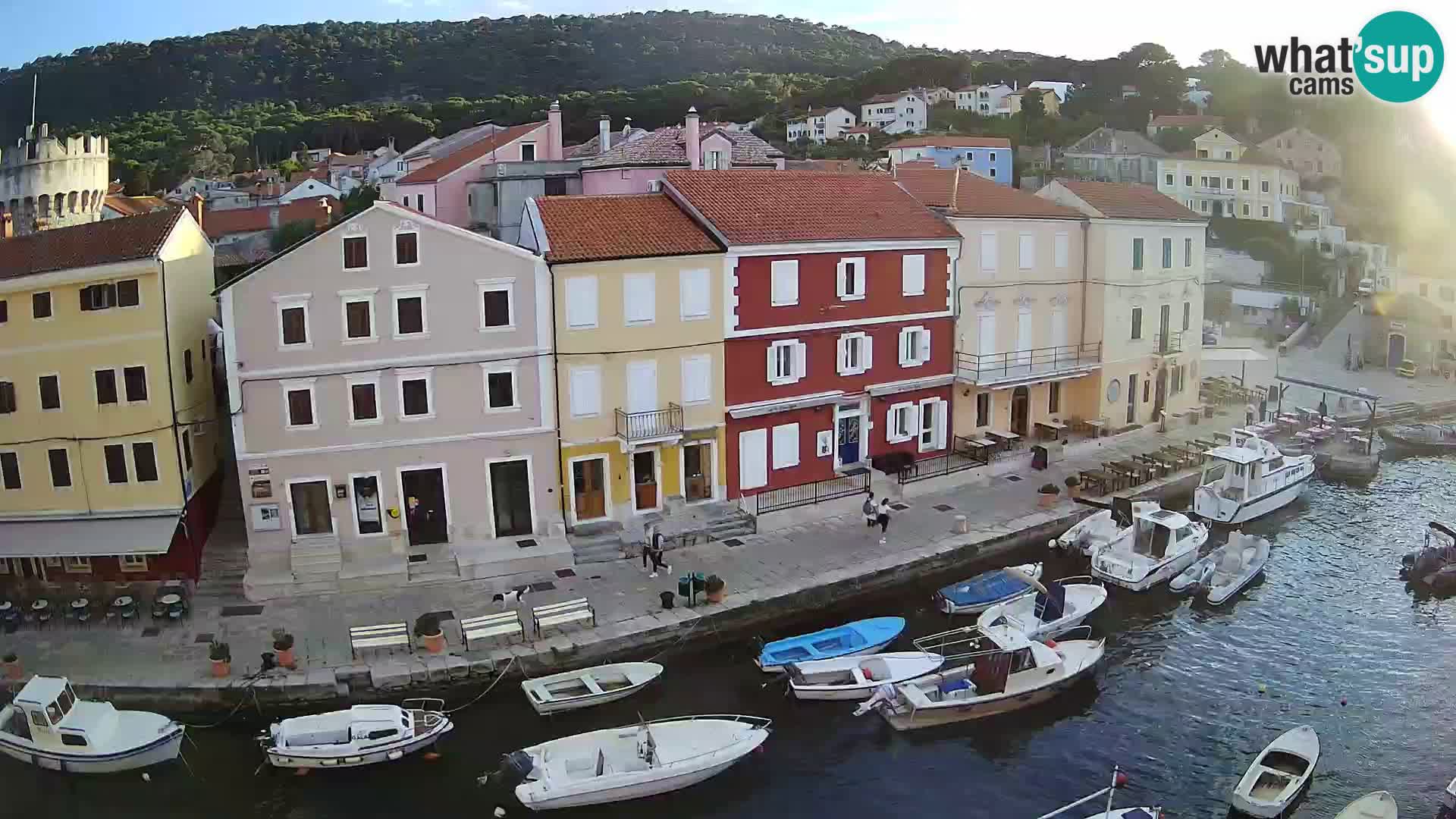 Veli Lošinj web kamera – trgič