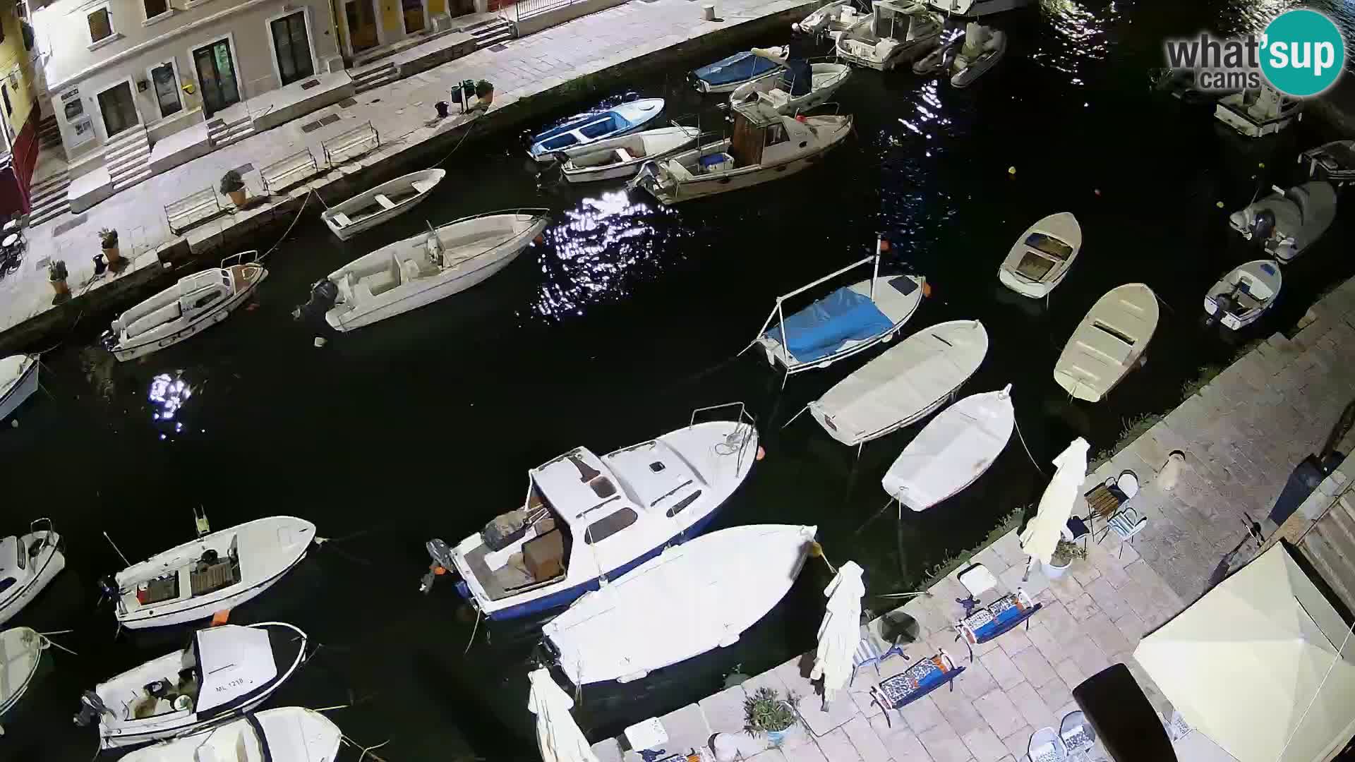 Veli Lošinj spletna kamera – trg
