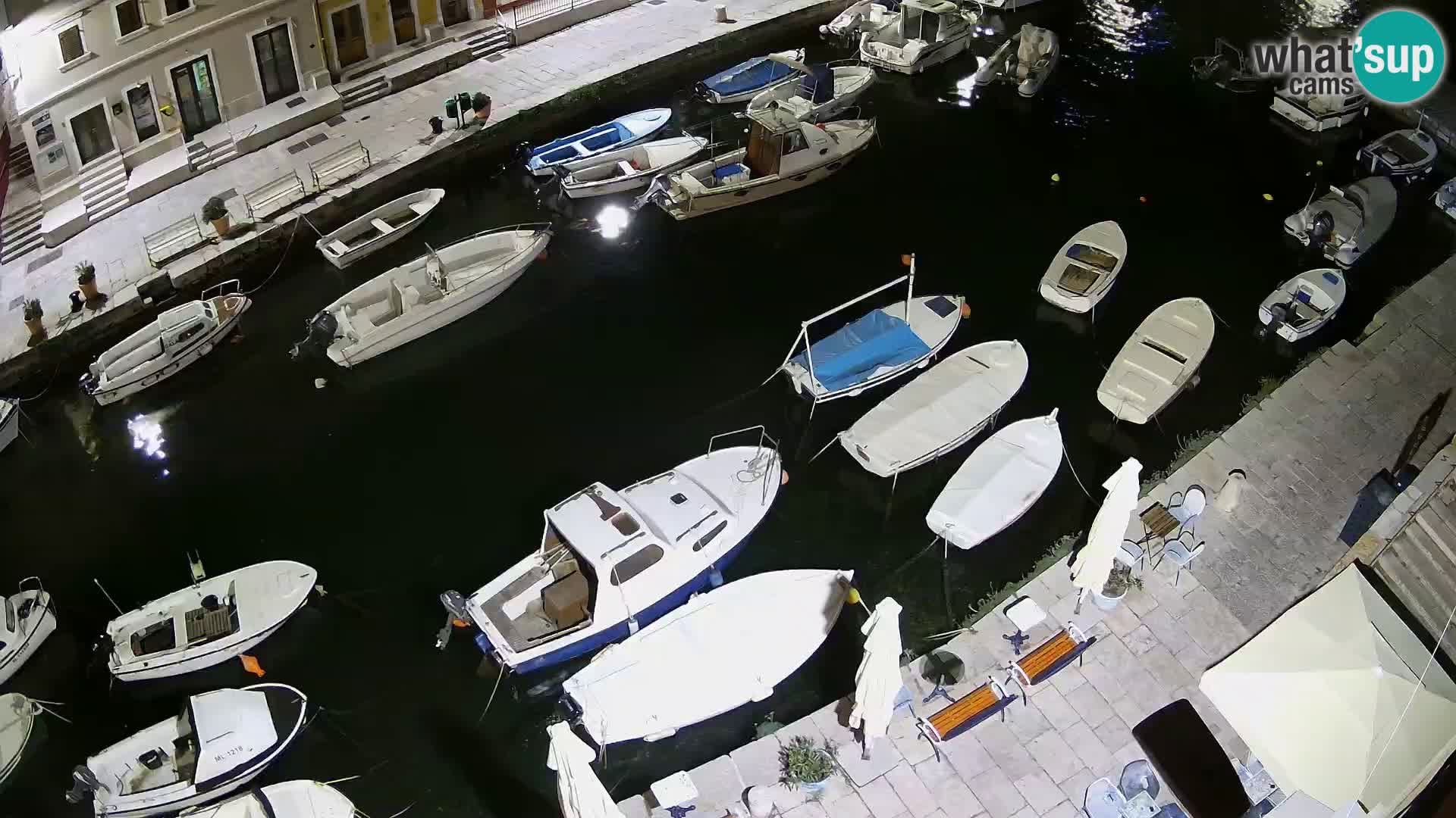 Veli Lošinj spletna kamera – trg