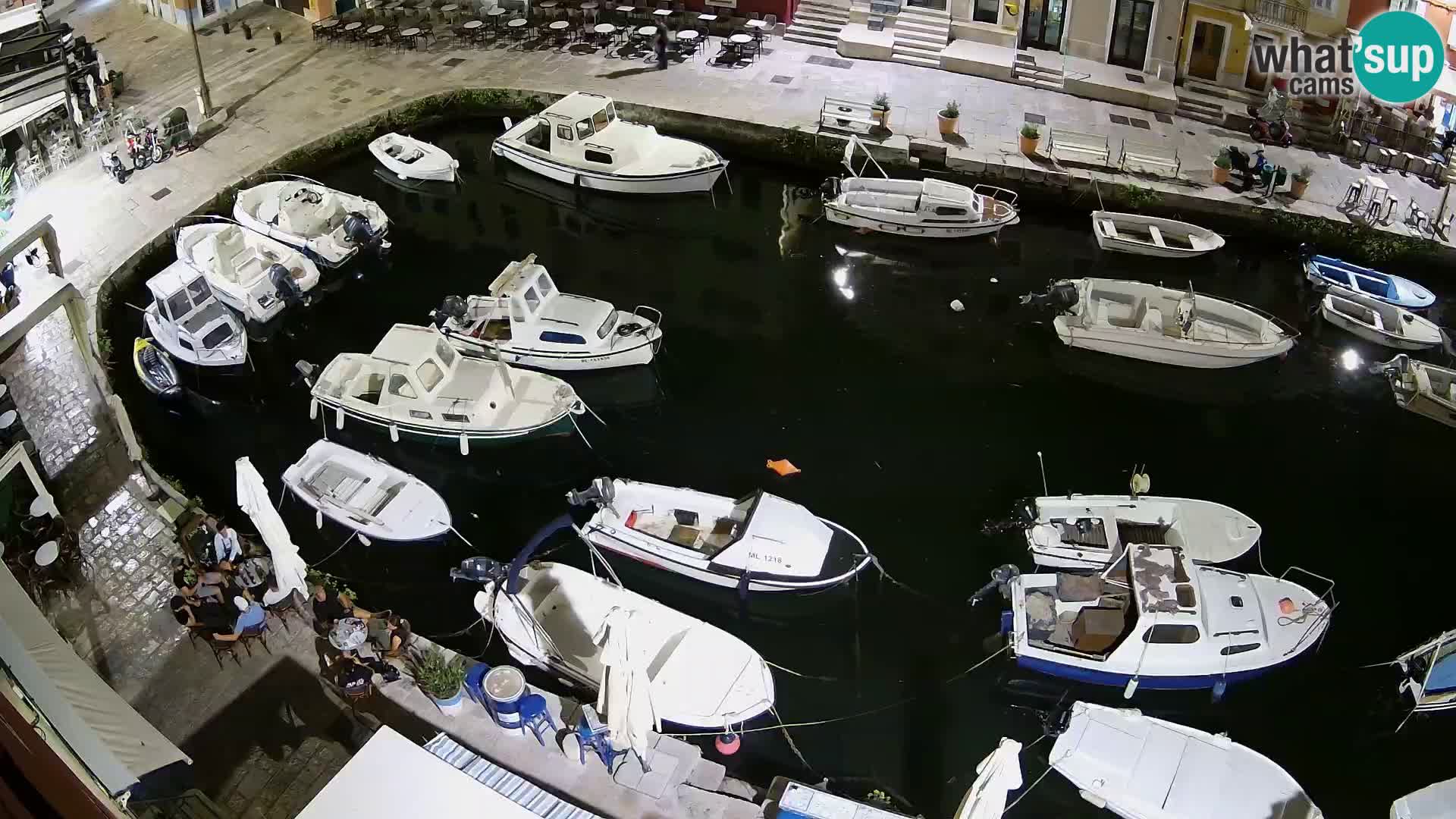 Veli Lošinj spletna kamera – trg