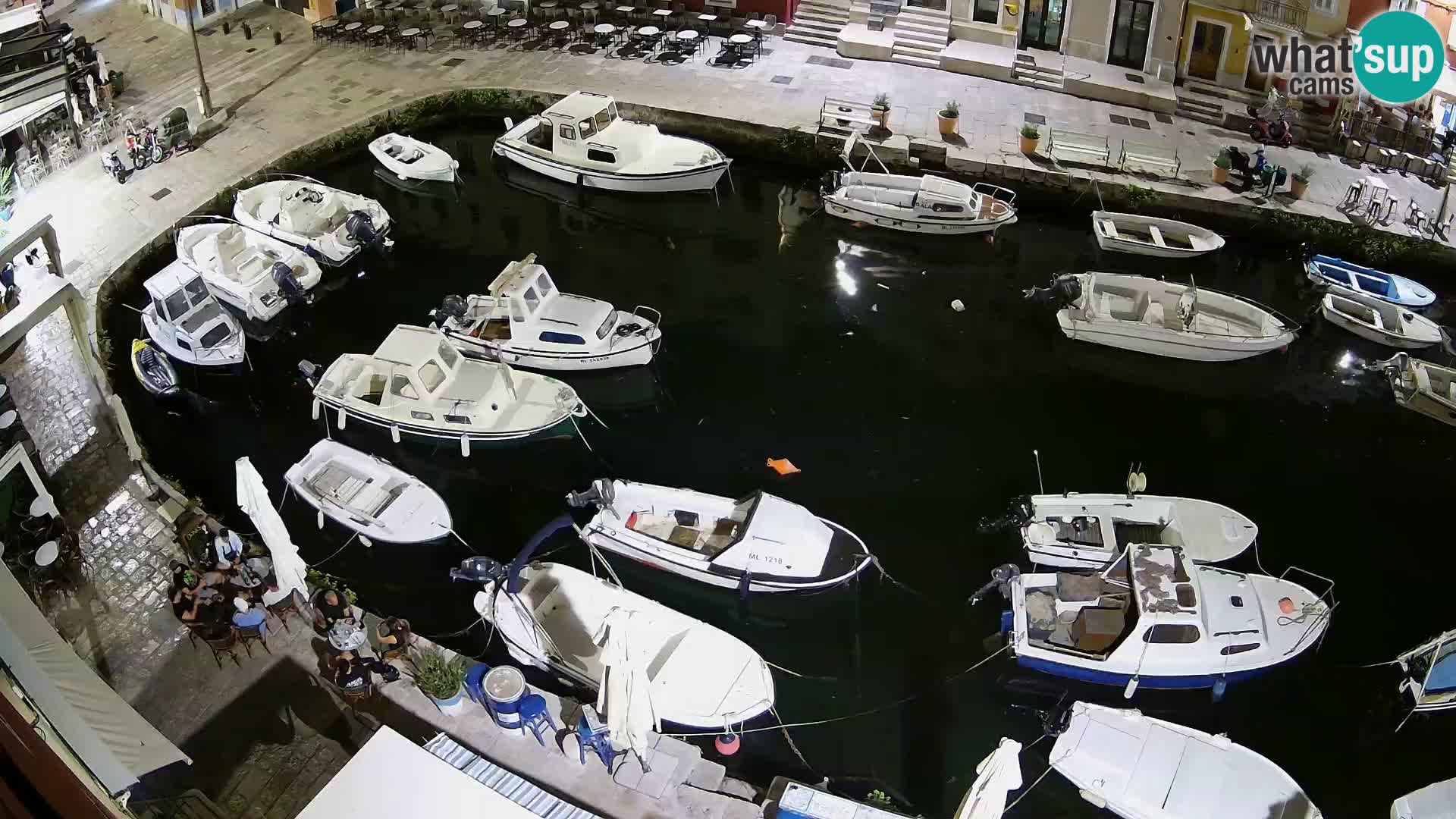 Veli Lošinj web kamera – trgič