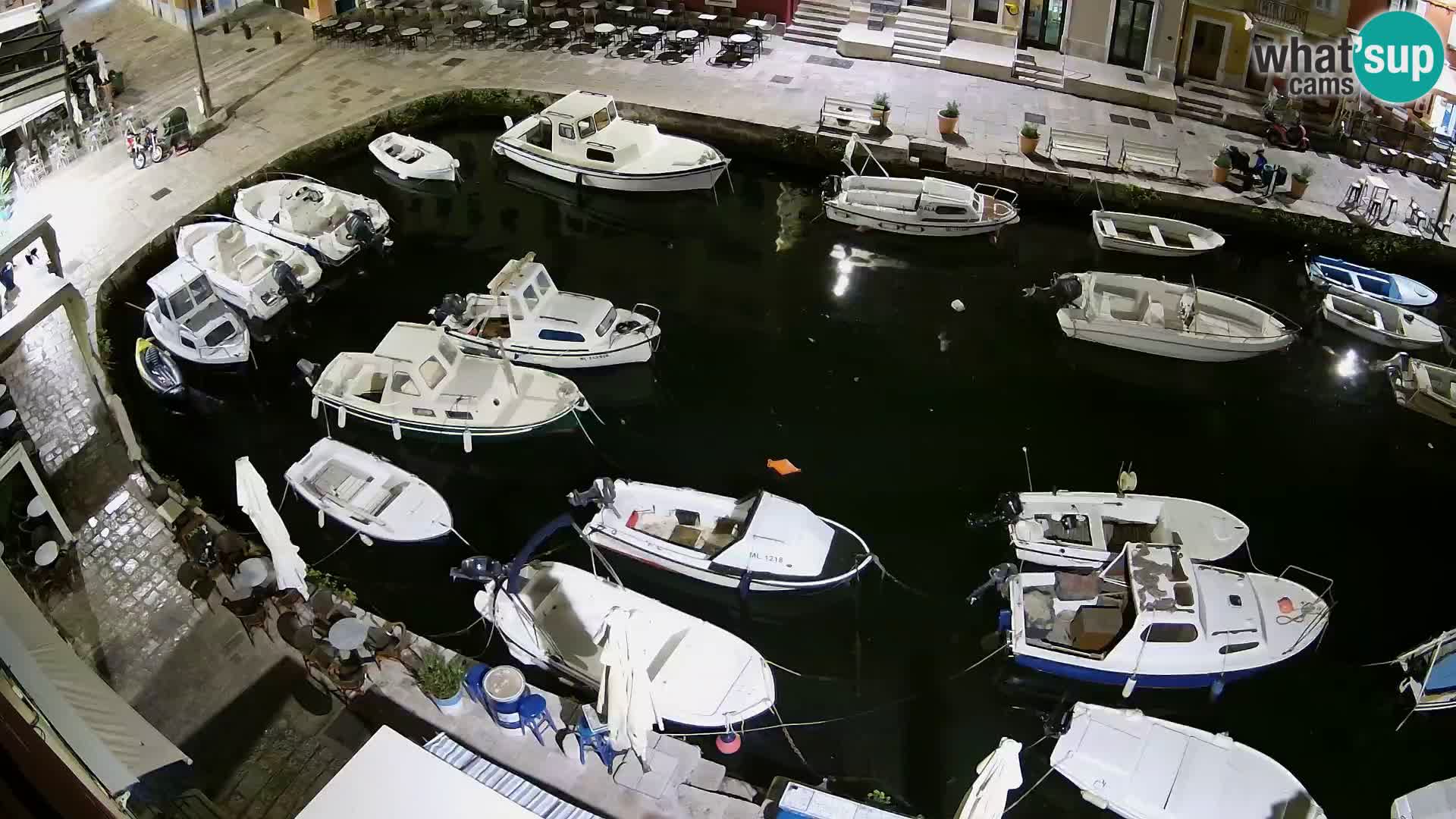 Veli Lošinj spletna kamera – trg