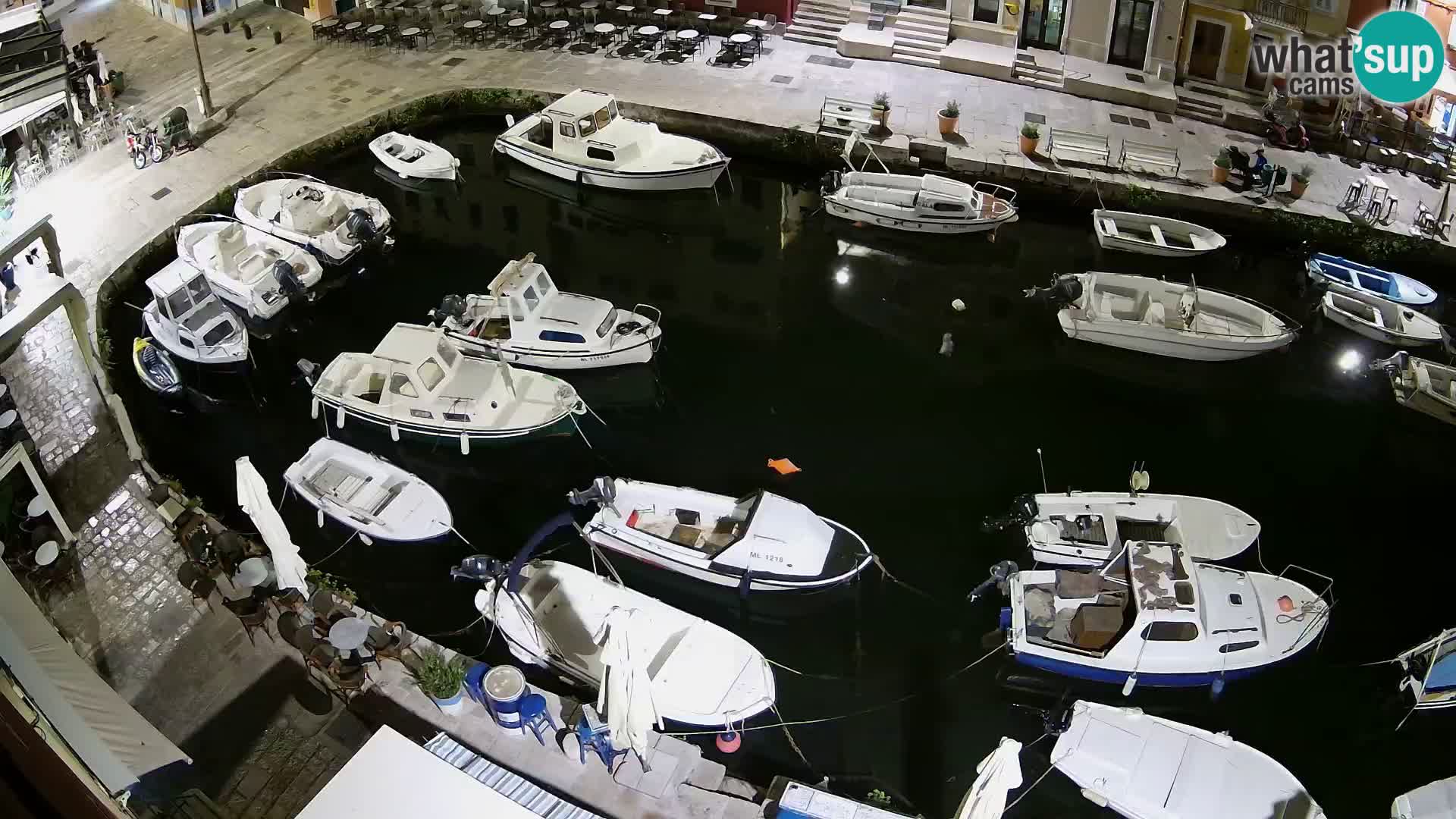 Veli Lošinj spletna kamera – trg