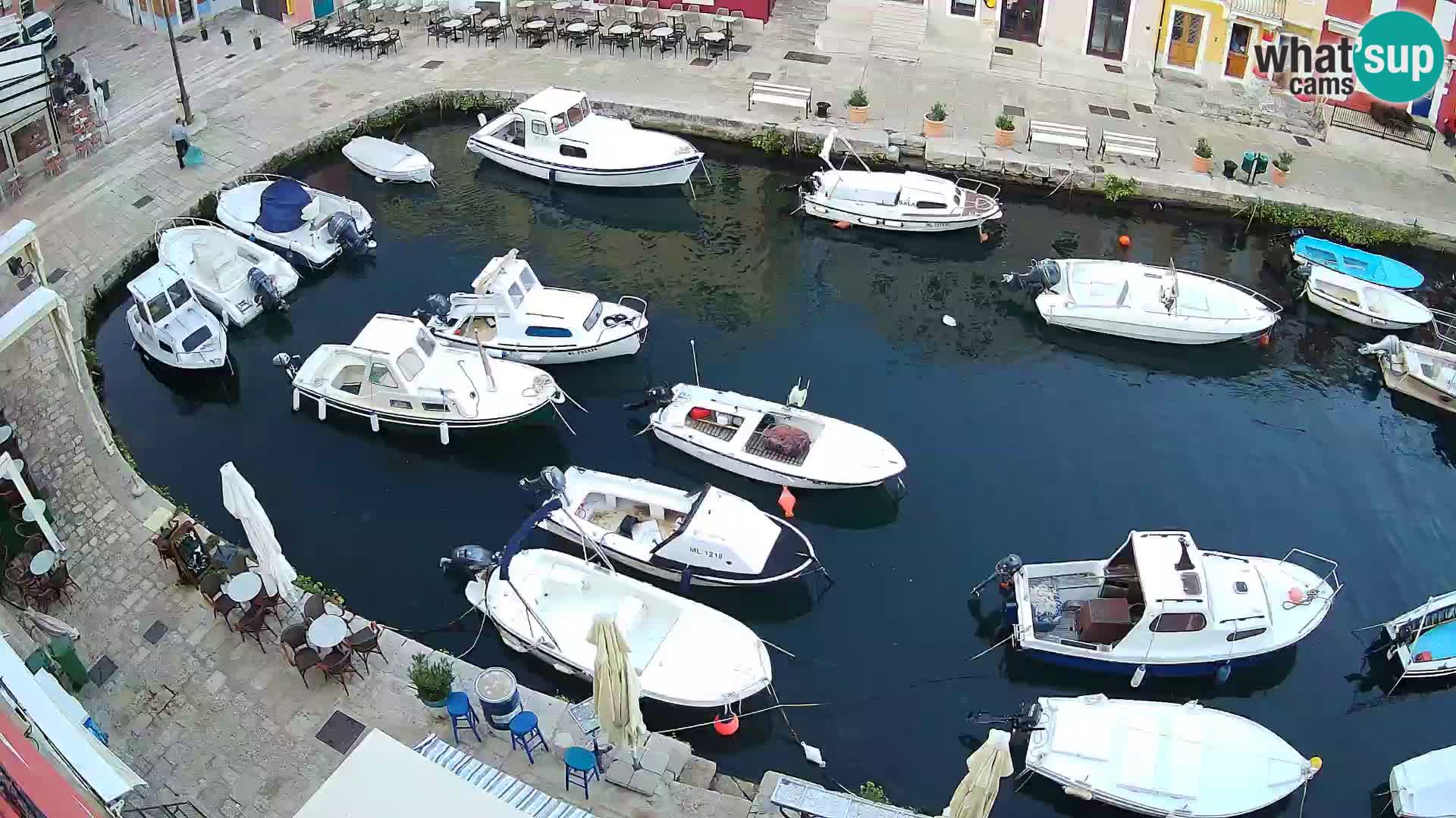 Veli Lošninj webcam – main square