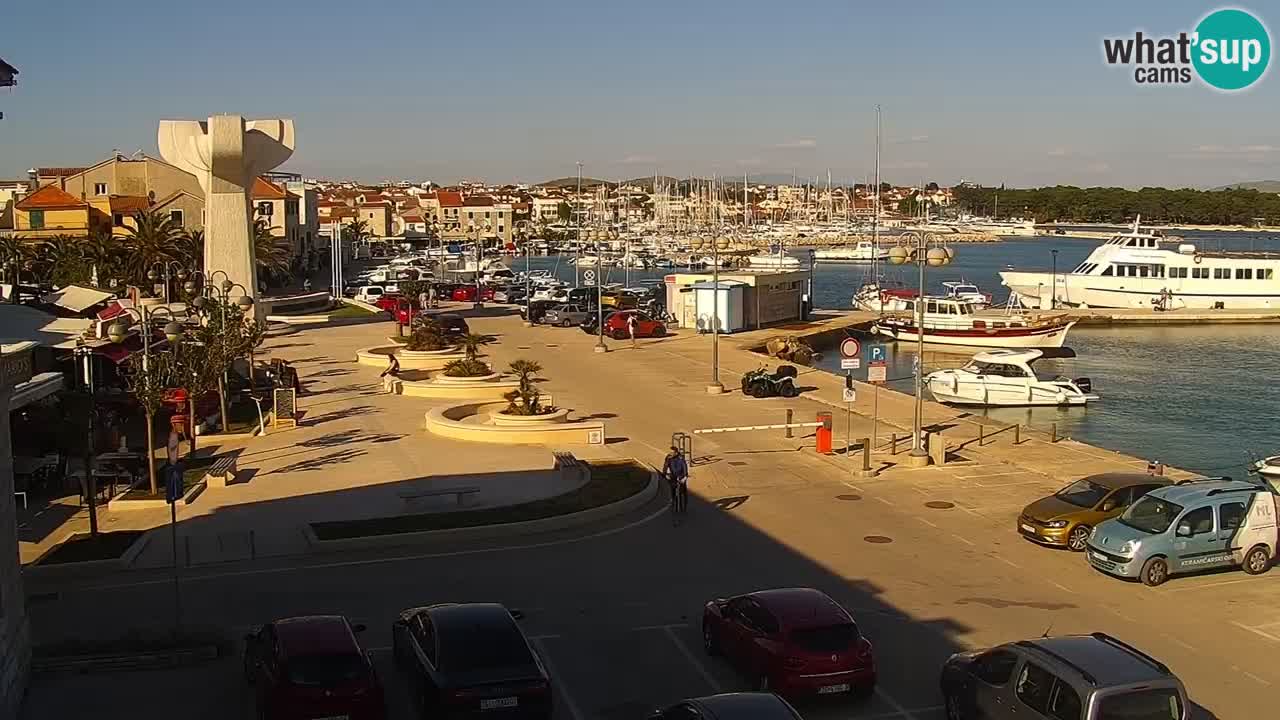 Vodice web kamera – marina i riva