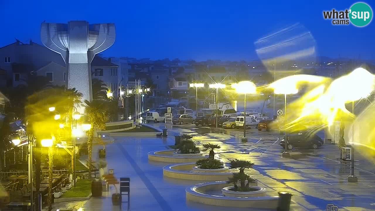 Vodice spletna kamera – marina in riva