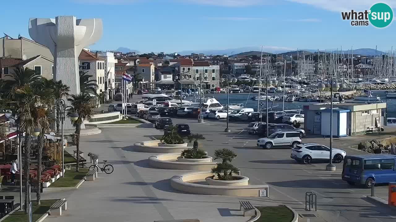 Vodice spletna kamera – marina in riva