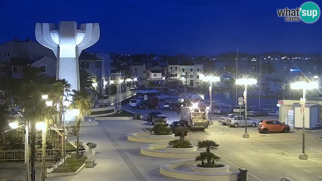 Vodice spletna kamera – marina in riva