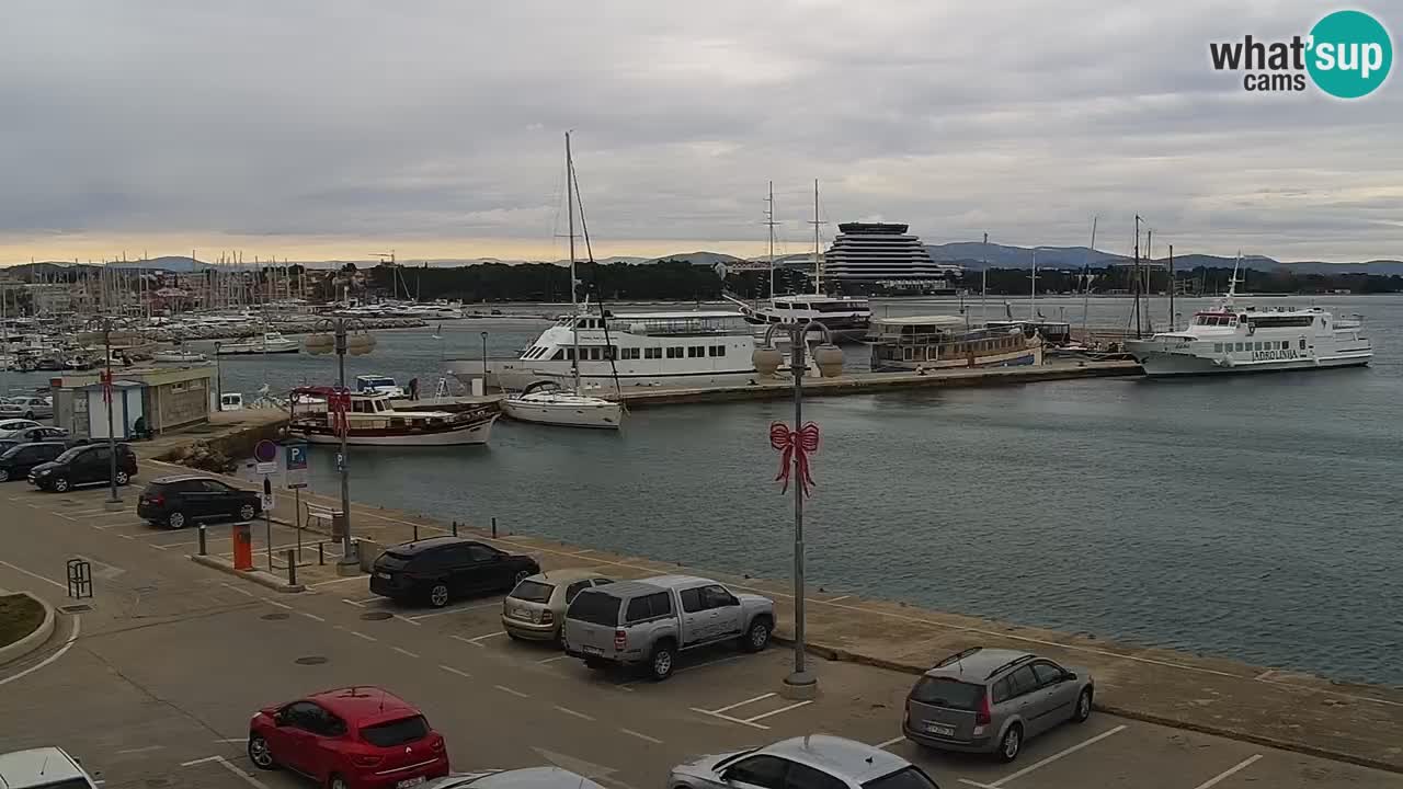 Vodice spletna kamera – marina in riva