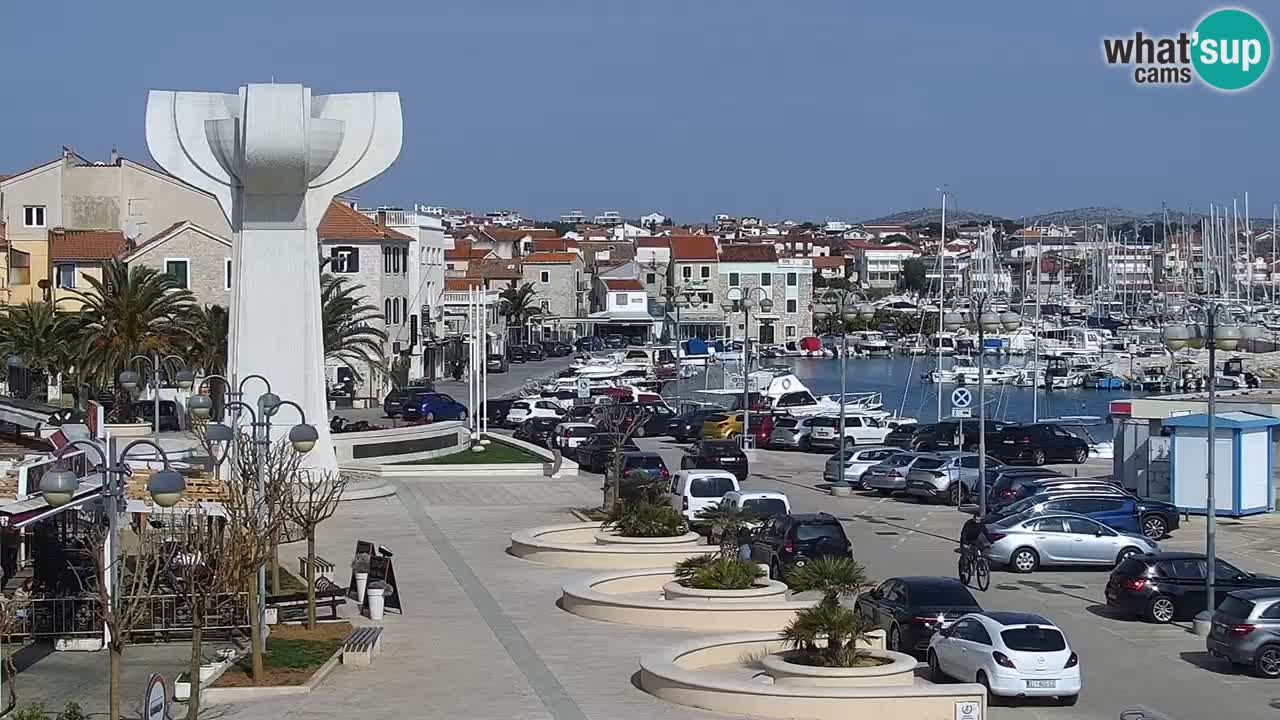 Vodice spletna kamera – marina in riva