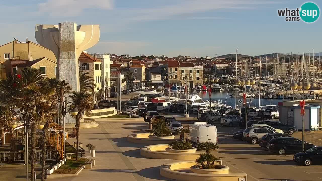 Vodice spletna kamera – marina in riva