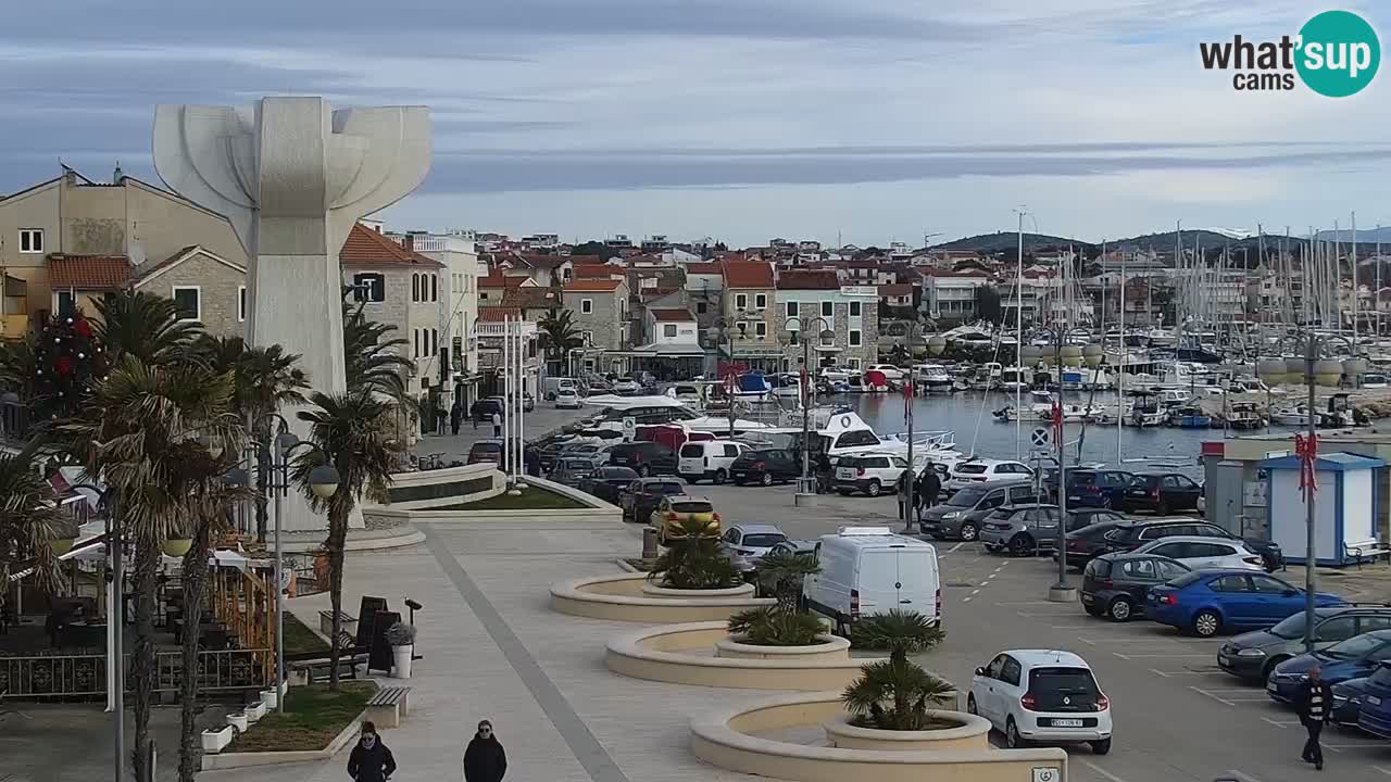 Vodice spletna kamera – marina in riva