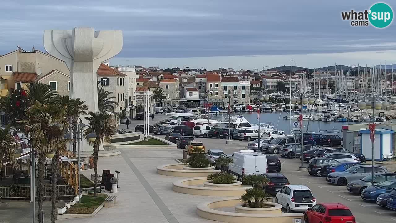 Vodice spletna kamera – marina in riva