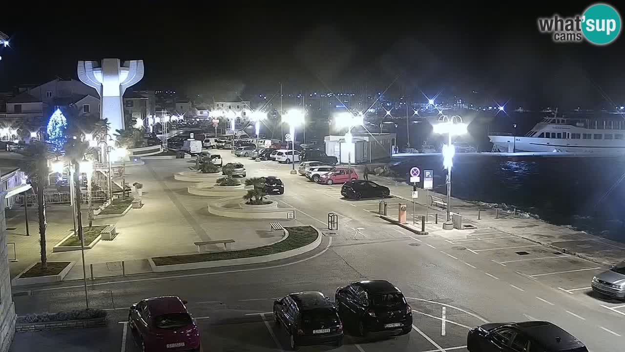 Vodice spletna kamera – marina in riva