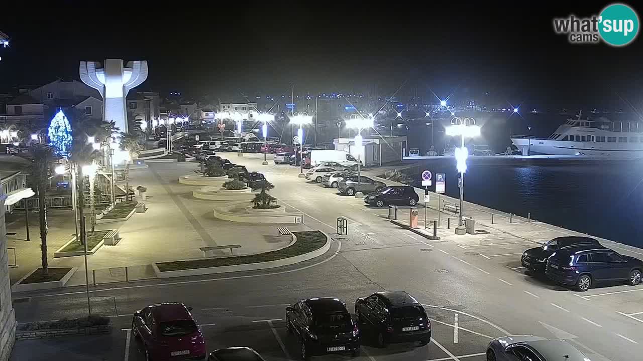 Vodice spletna kamera – marina in riva