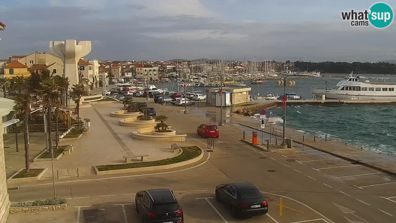 Vodice – plaža „Hangar“