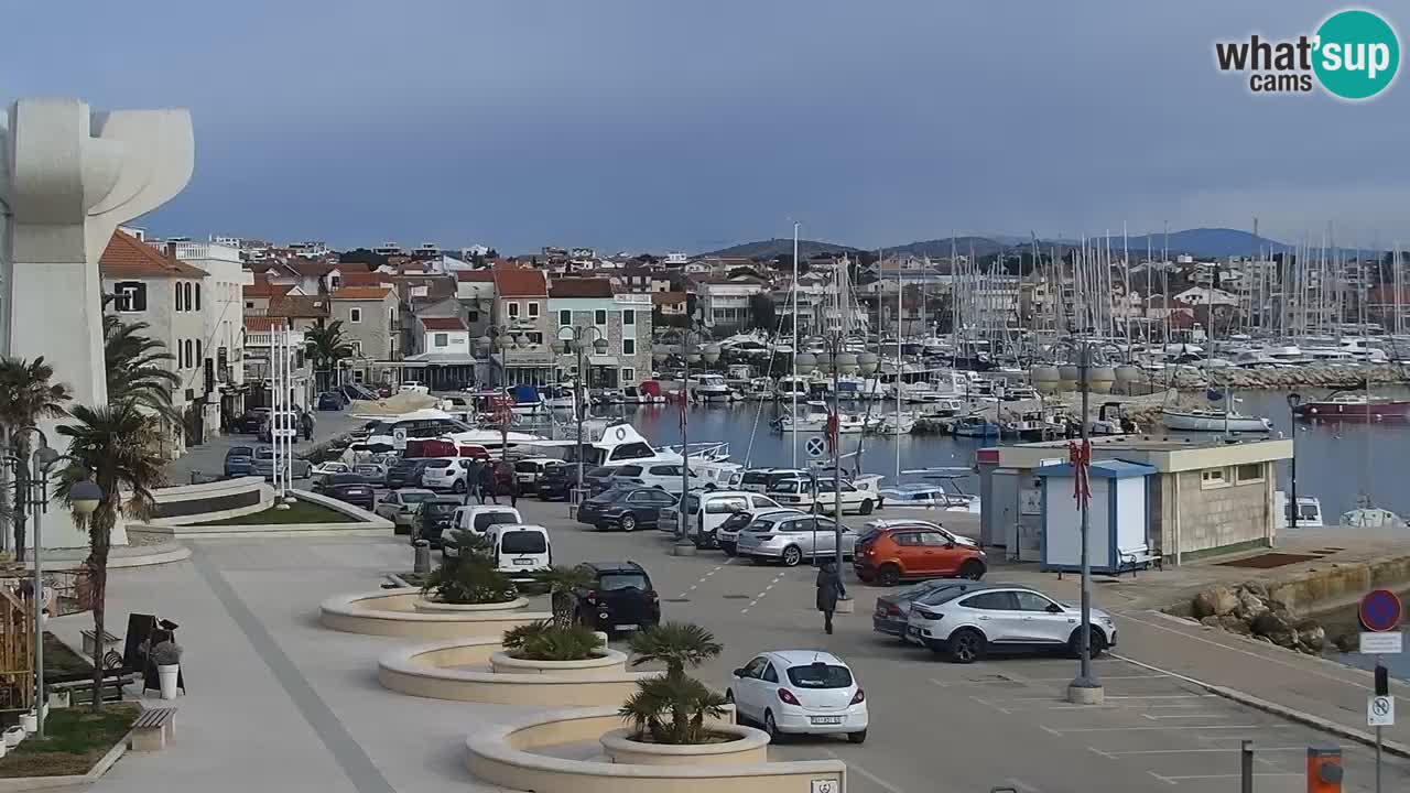 Vodice spletna kamera – marina in riva