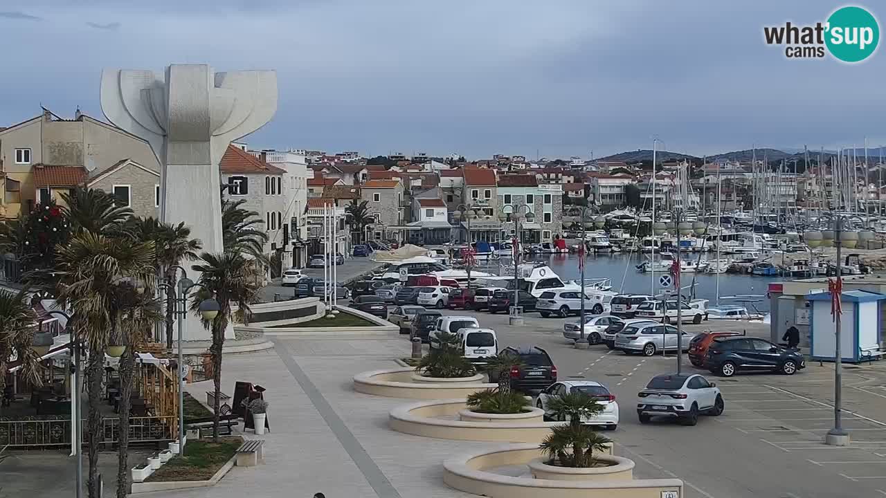 Vodice spletna kamera – marina in riva