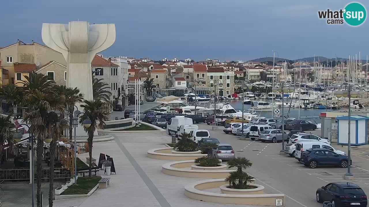 Vodice spletna kamera – marina in riva