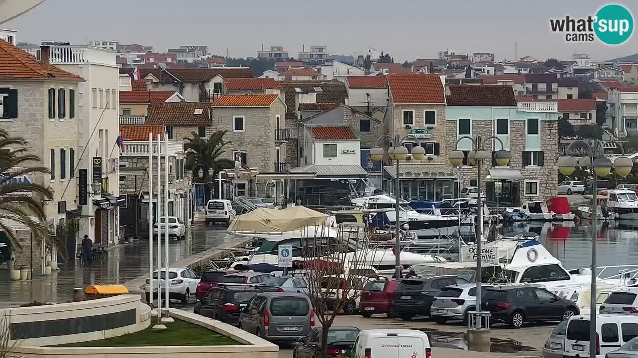 Vodice spletna kamera – marina in riva